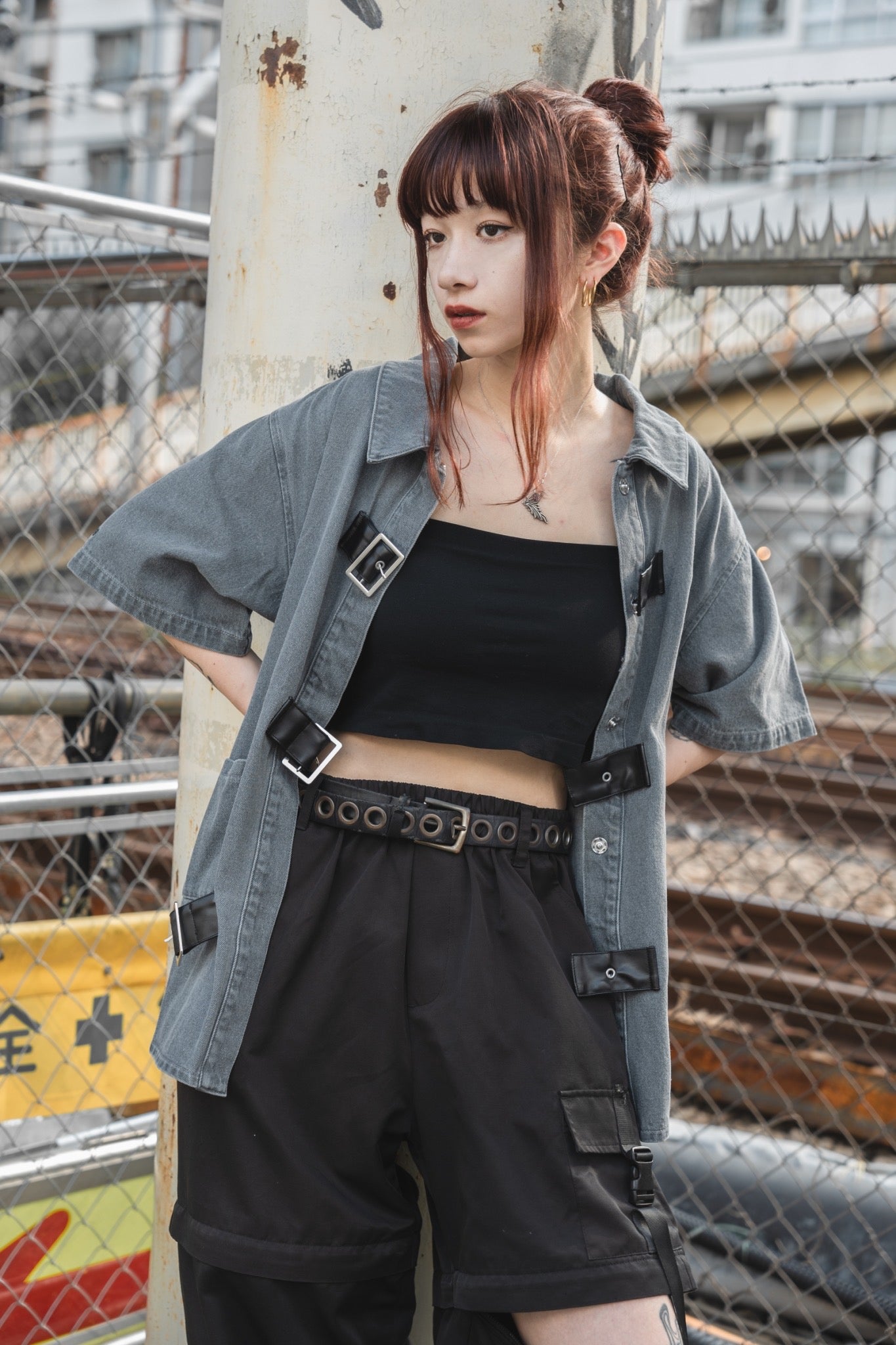 gibous denim belt bee butterfly shirt
