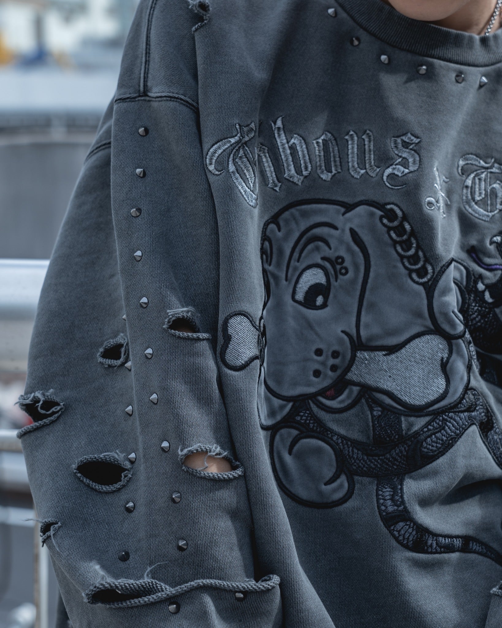 【受注生産】gibous×GALFY snake dog damage studs trainer ink black