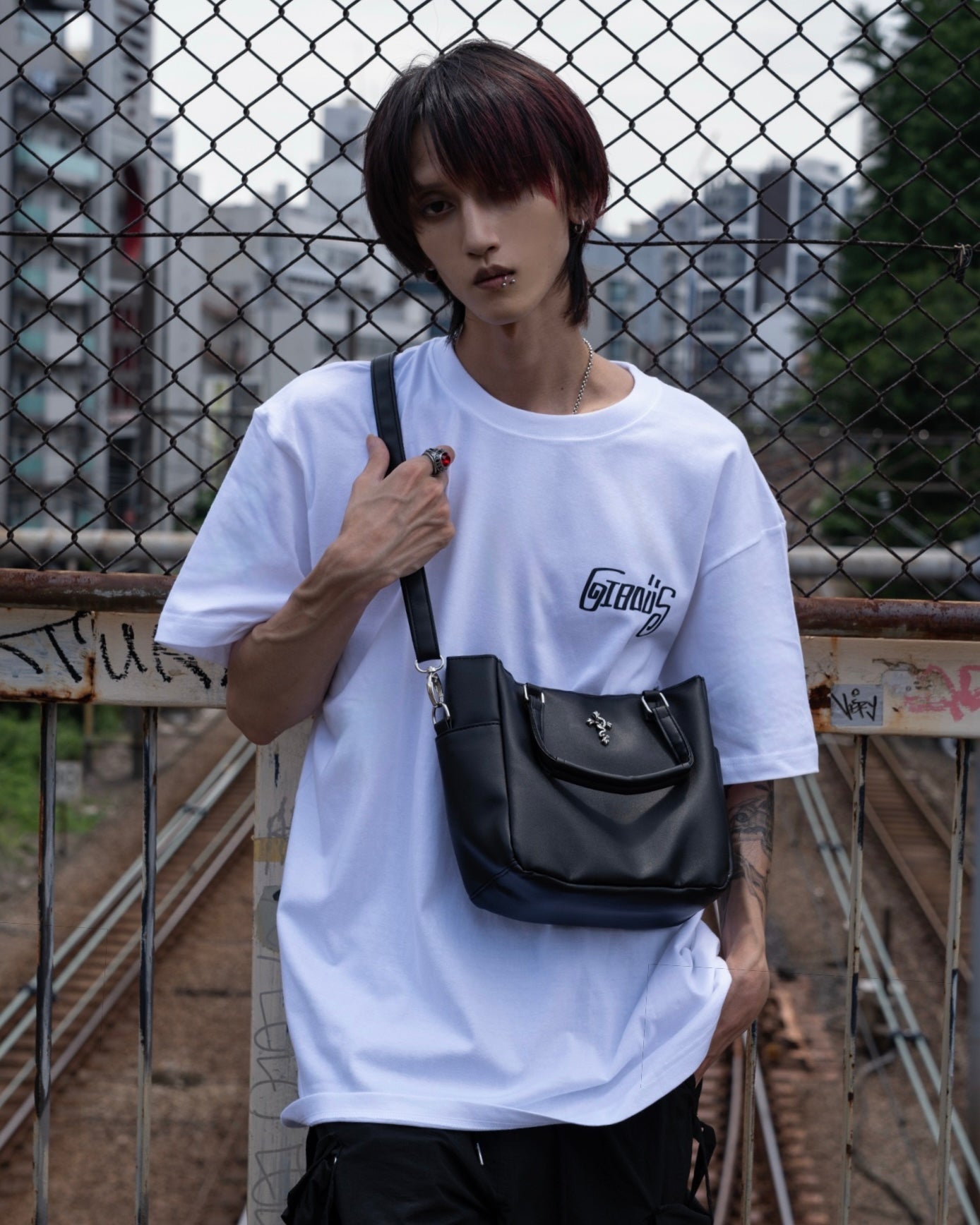 gibous snake cross multi pocket bag