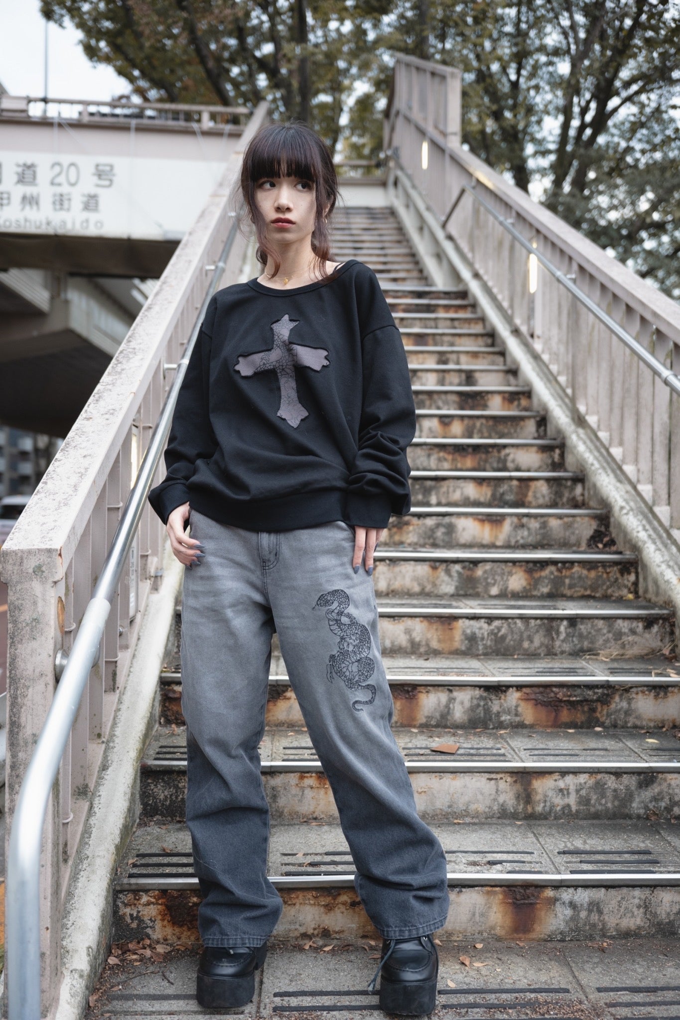 【再販】gibous snake scorpion smokey gradation denim