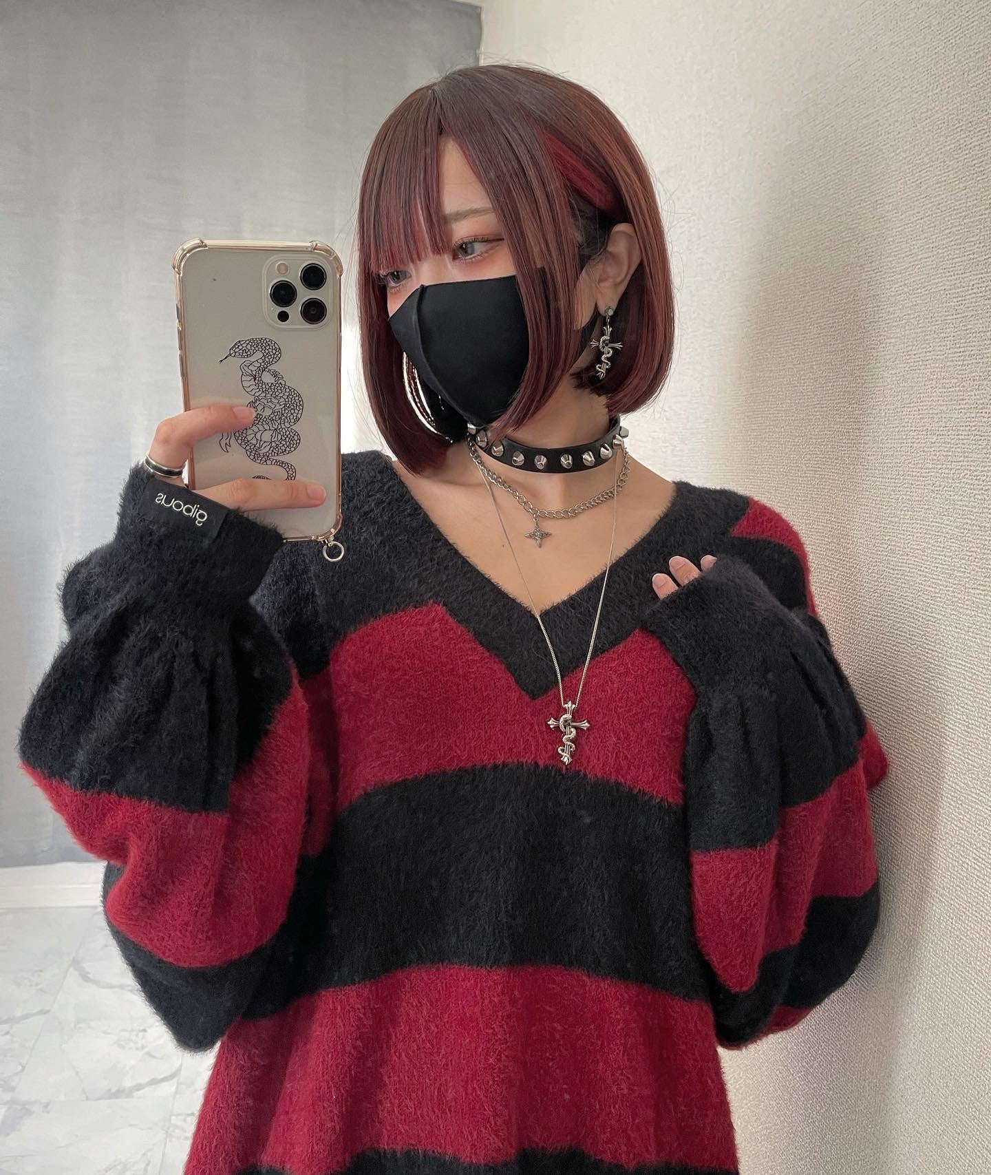 gibous shaggy border knit black×red