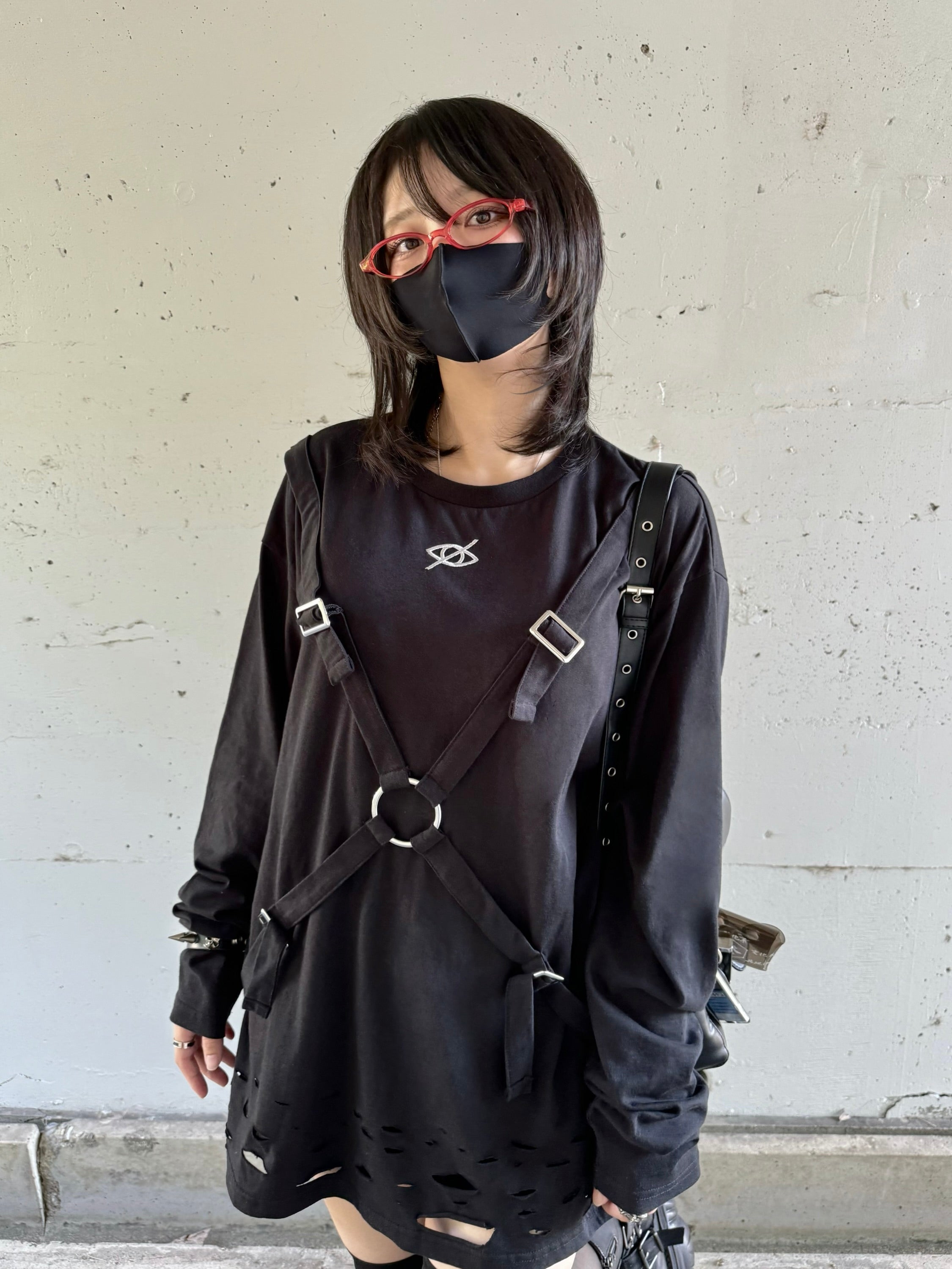 gibous×kry cross belt long t shirt