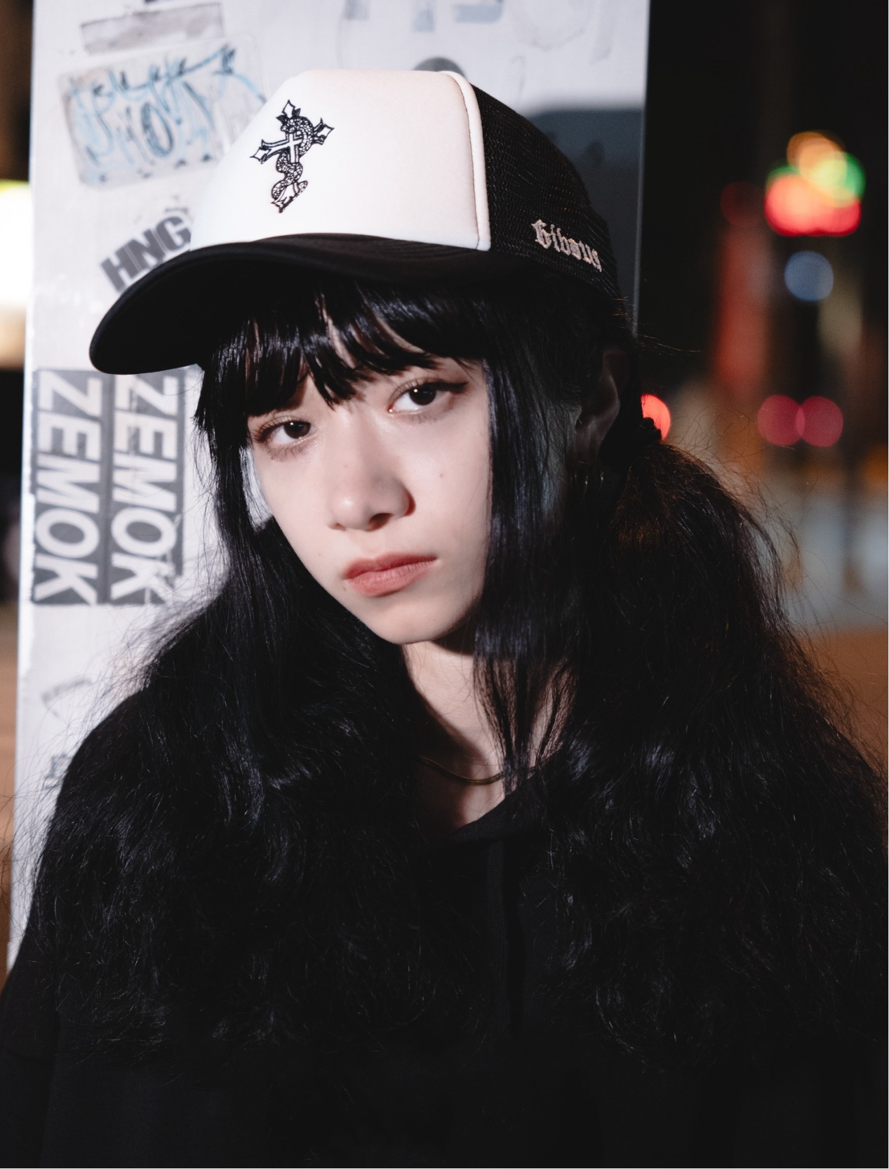gibous snake cross mesh cap