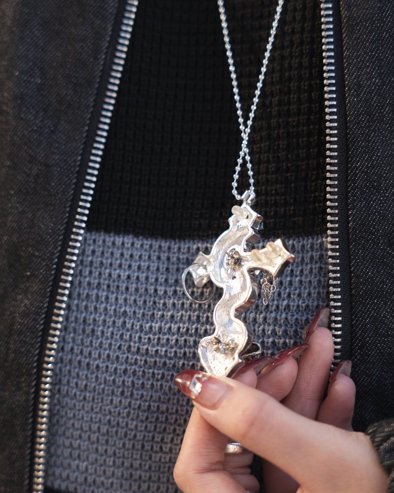 gibous snake cross pierce stock necklace silver