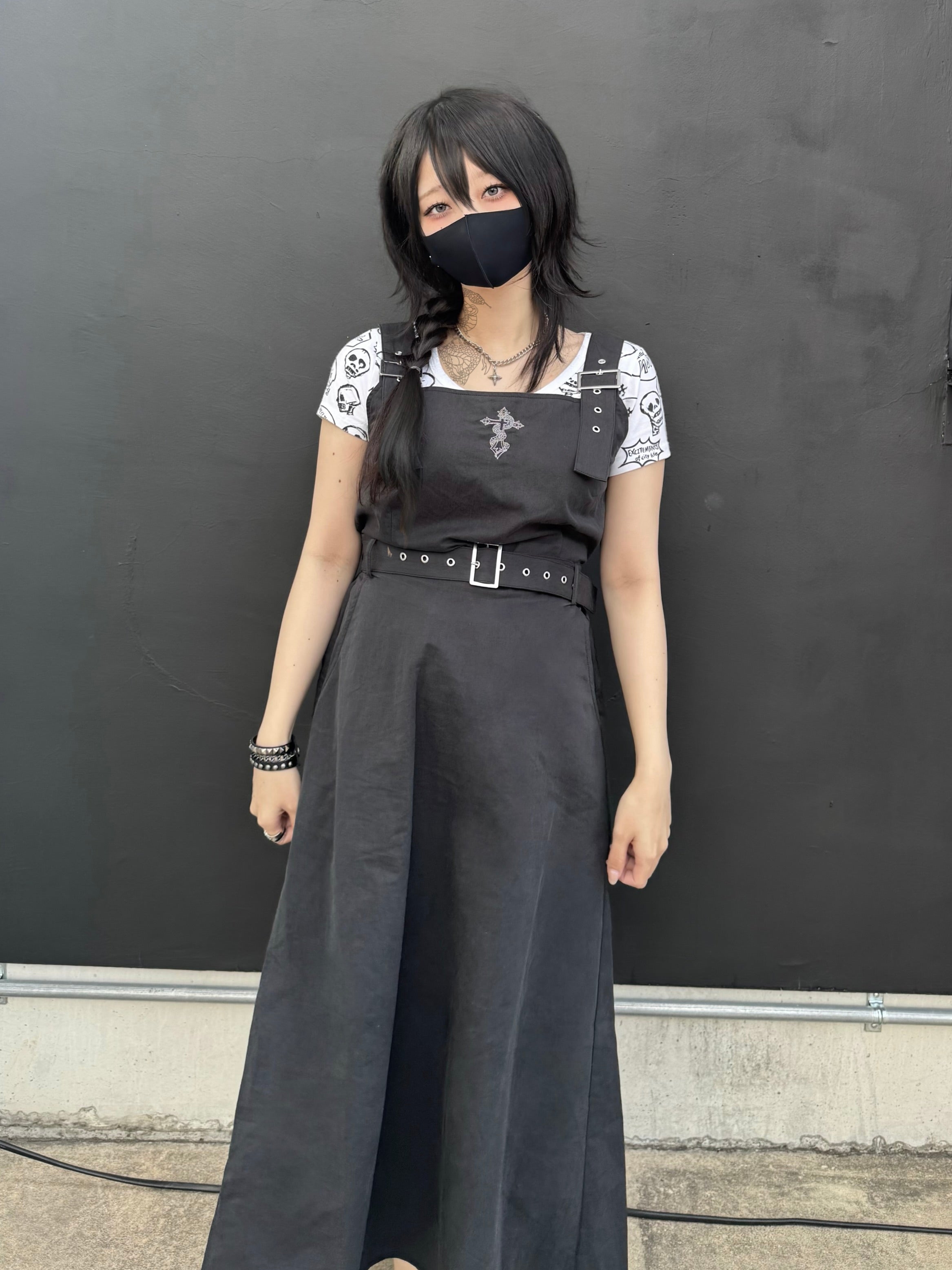 gibous snake cross jumper long skirt