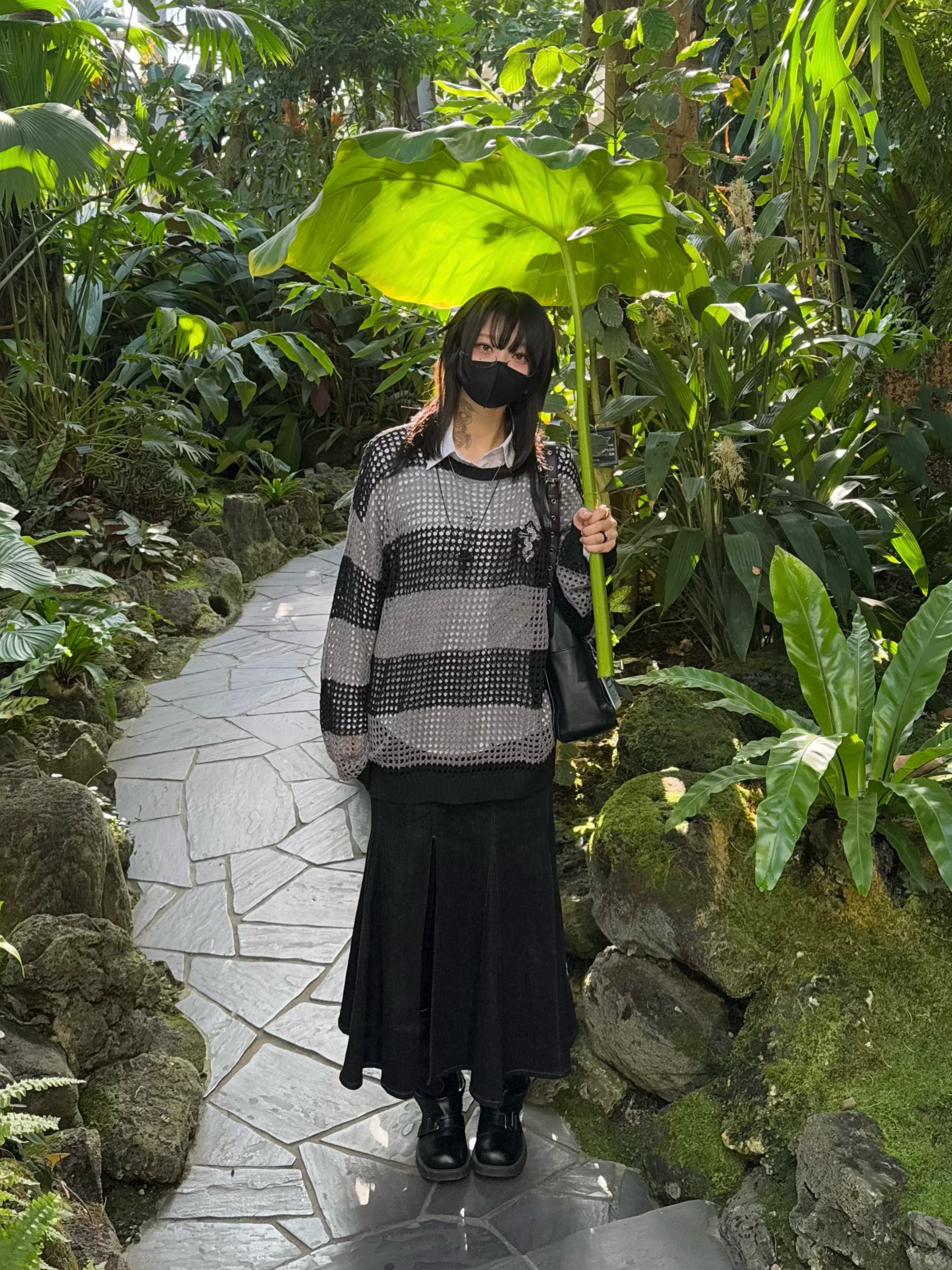 gibous snake cross border mesh knit