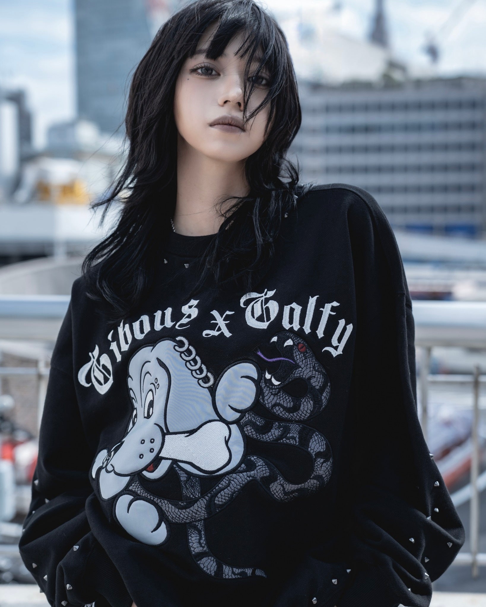 【受注生産】gibous×GALFY snake dog damage studs trainer black