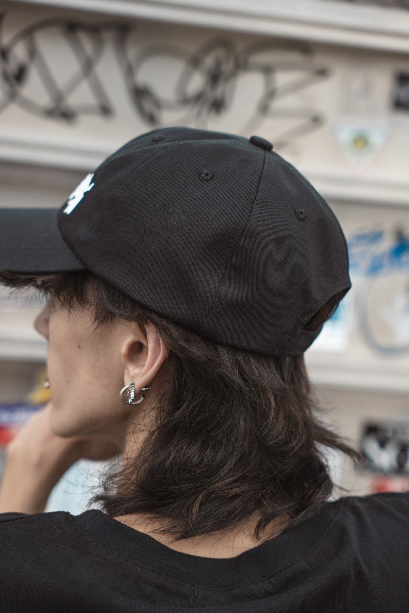 gibous gothic logo long bill cap black