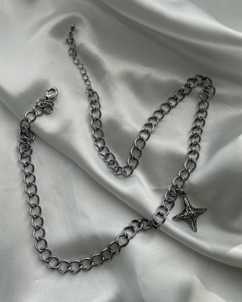 【再販】gibous snake star necklace