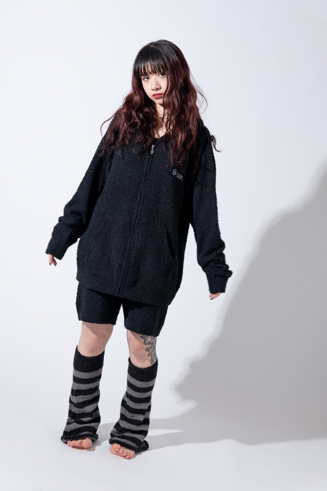 gibous fluffy logo room wear set up