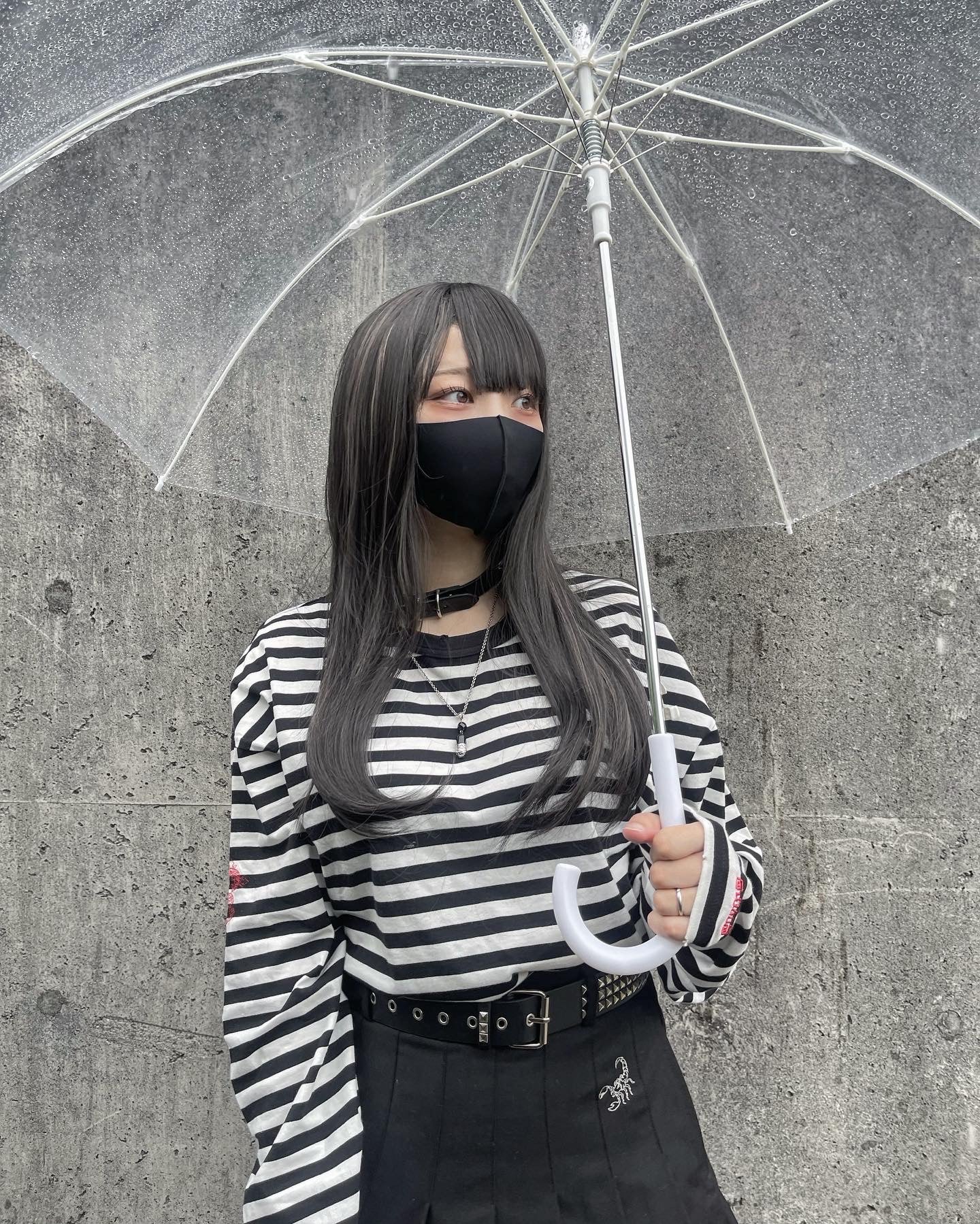 gibous snake cross border black×white