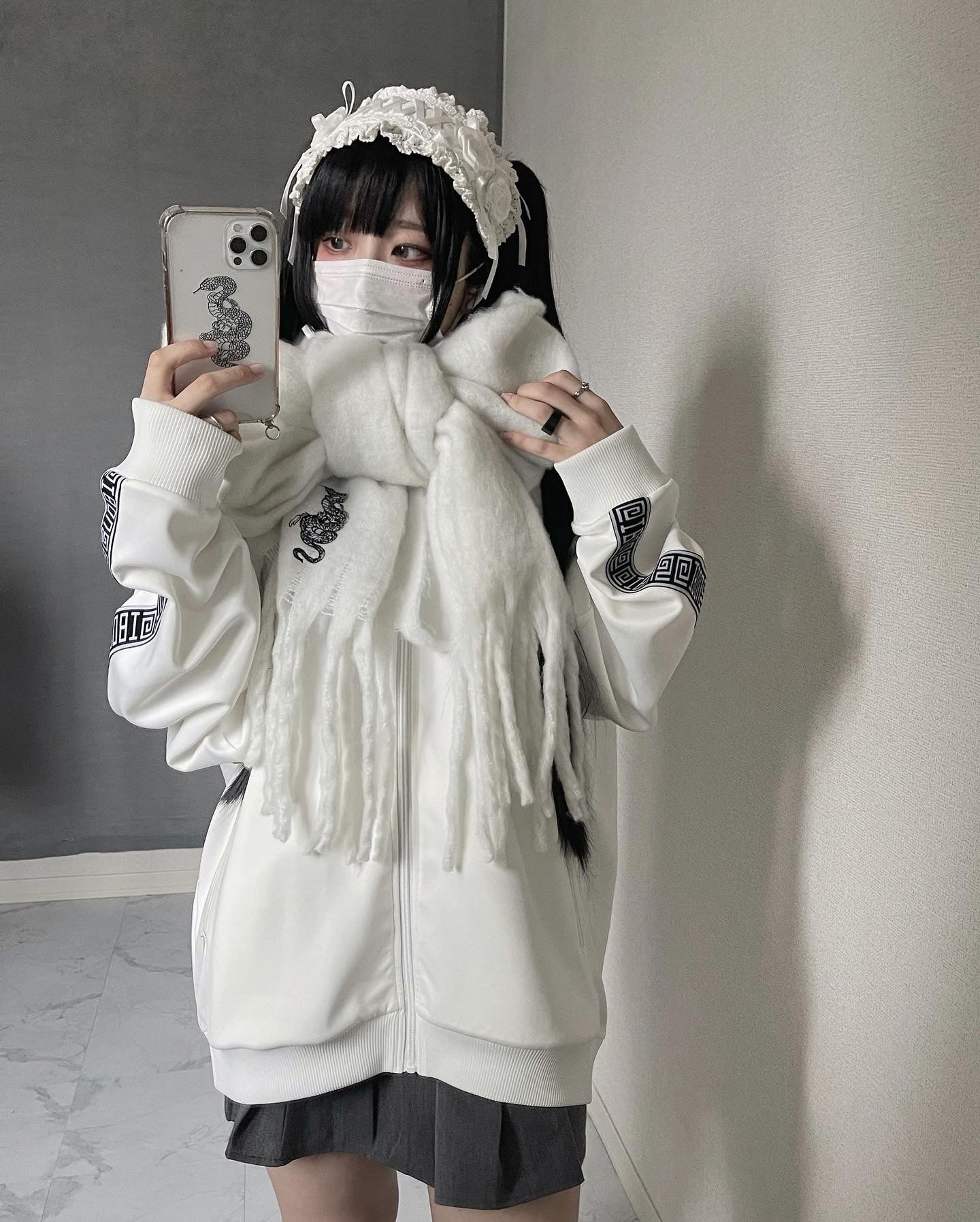 【再販】gibous fluffy scarf snow white