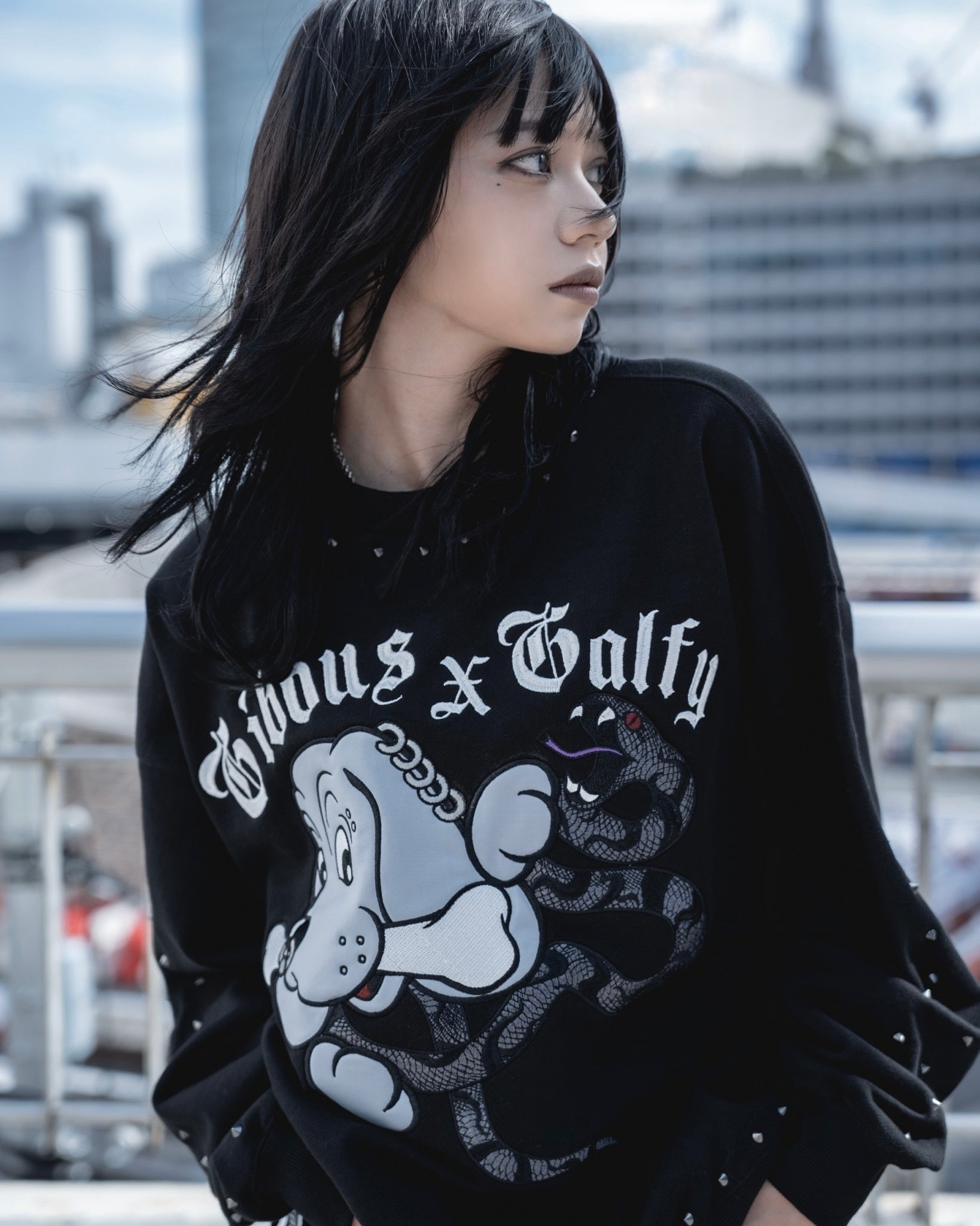 【受注生産】gibous×GALFY snake dog damage studs trainer black