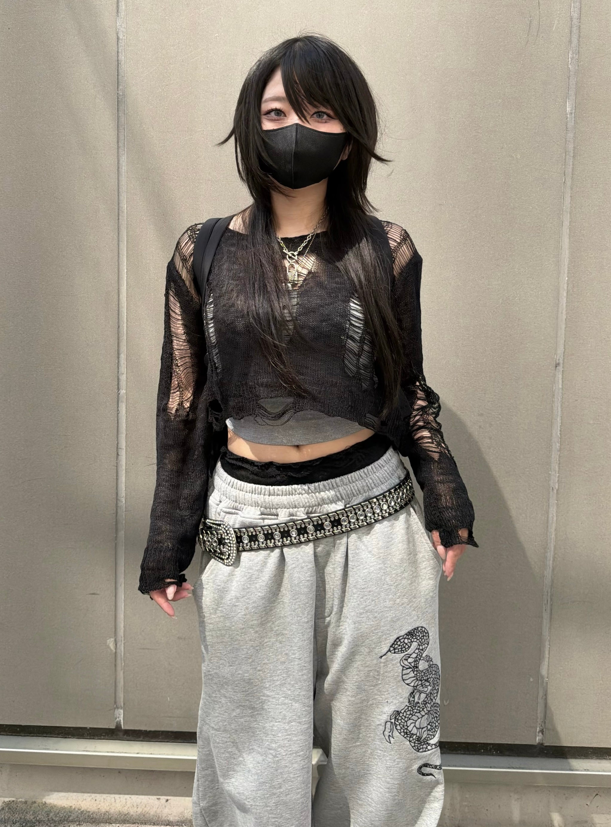 gibous snake scorpion sweat pants gray