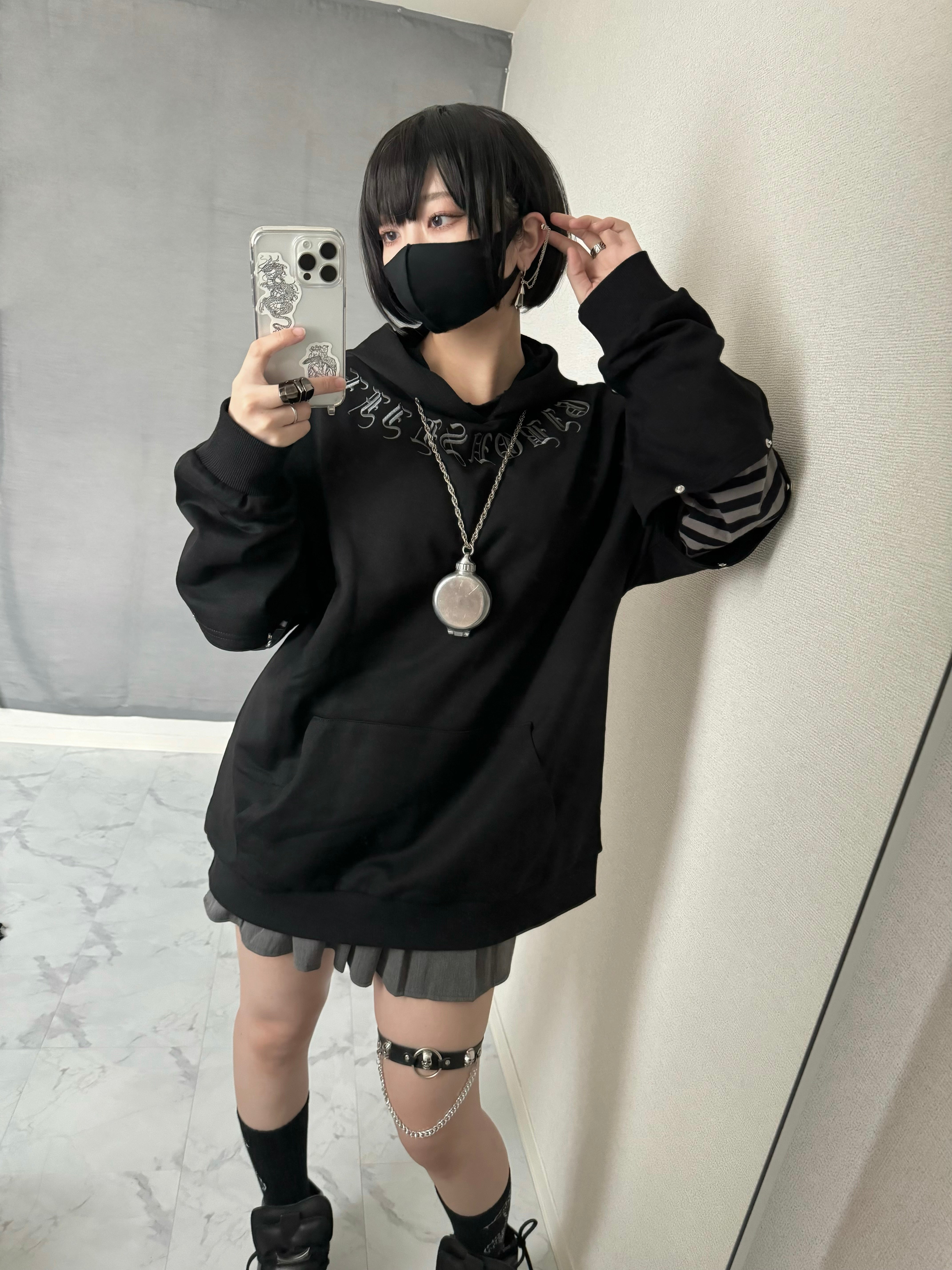 gibous button gothic logo hoodie black