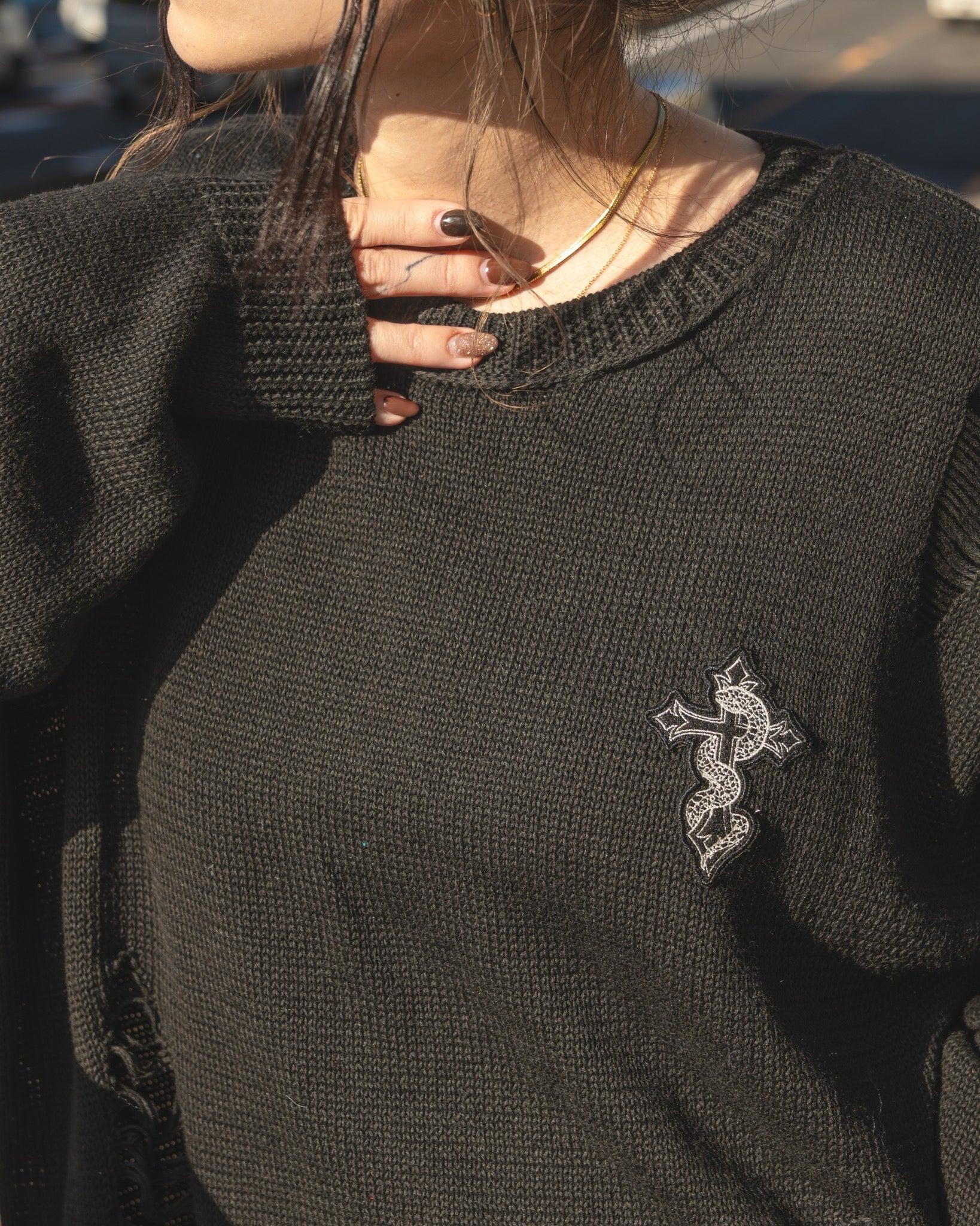 gibous snake cross wappen damage knit black