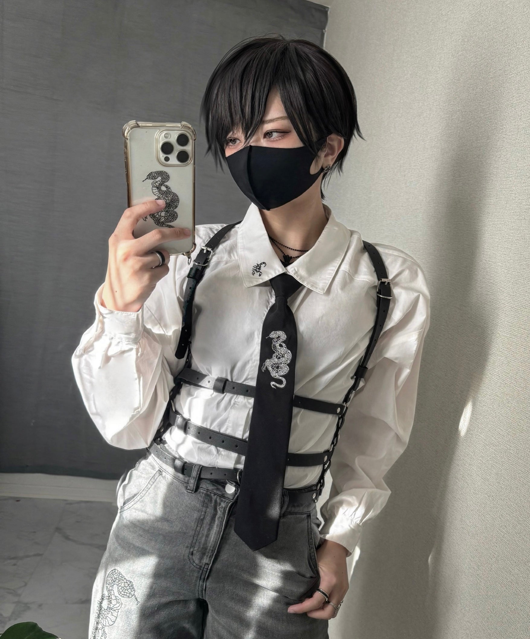 gibous logo harness belt