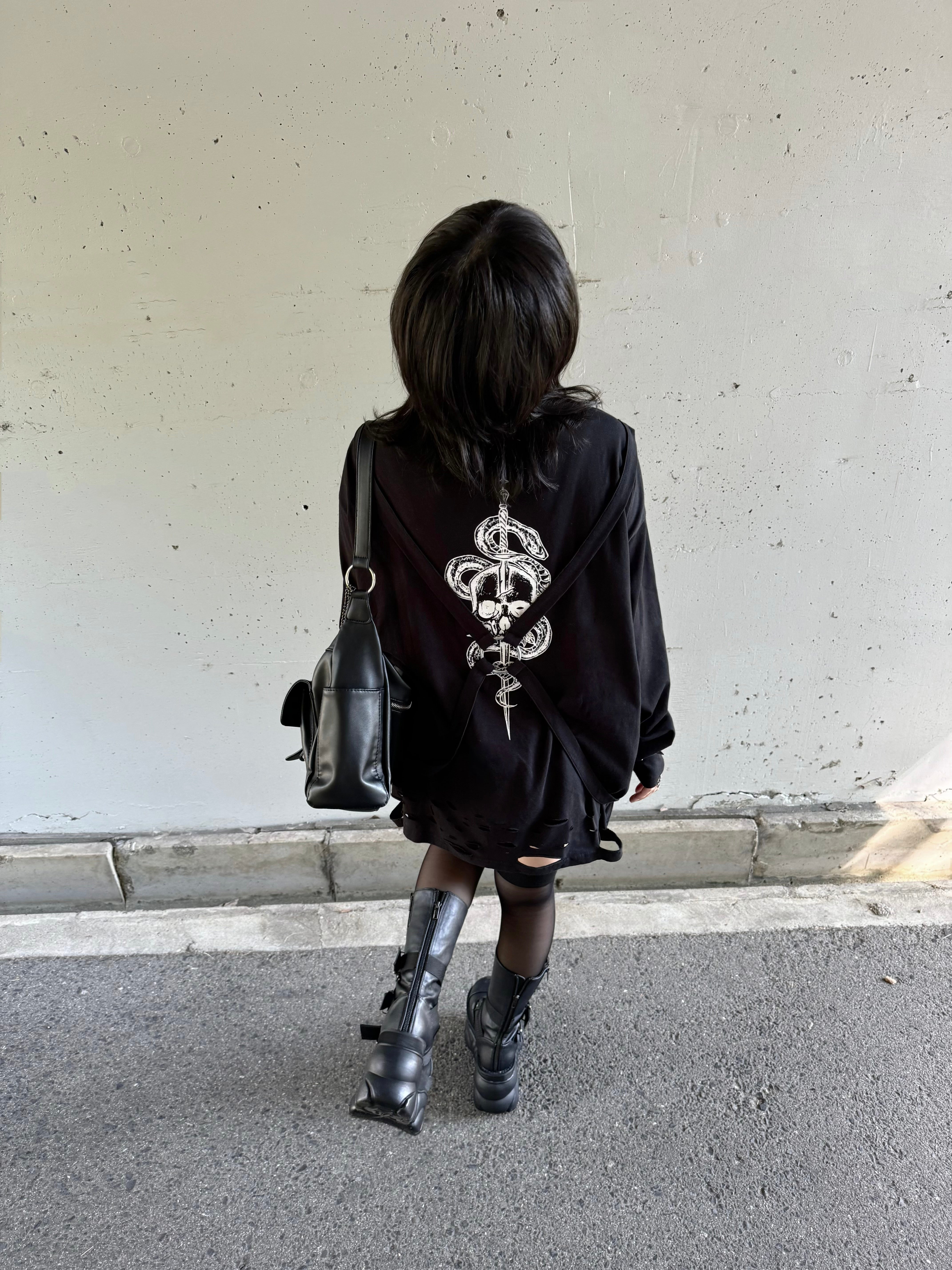 gibous×kry cross belt long t shirt