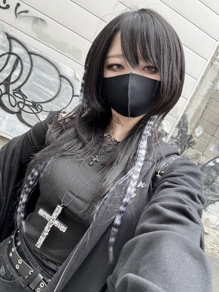 【再販】gibous logo snake cross parker black