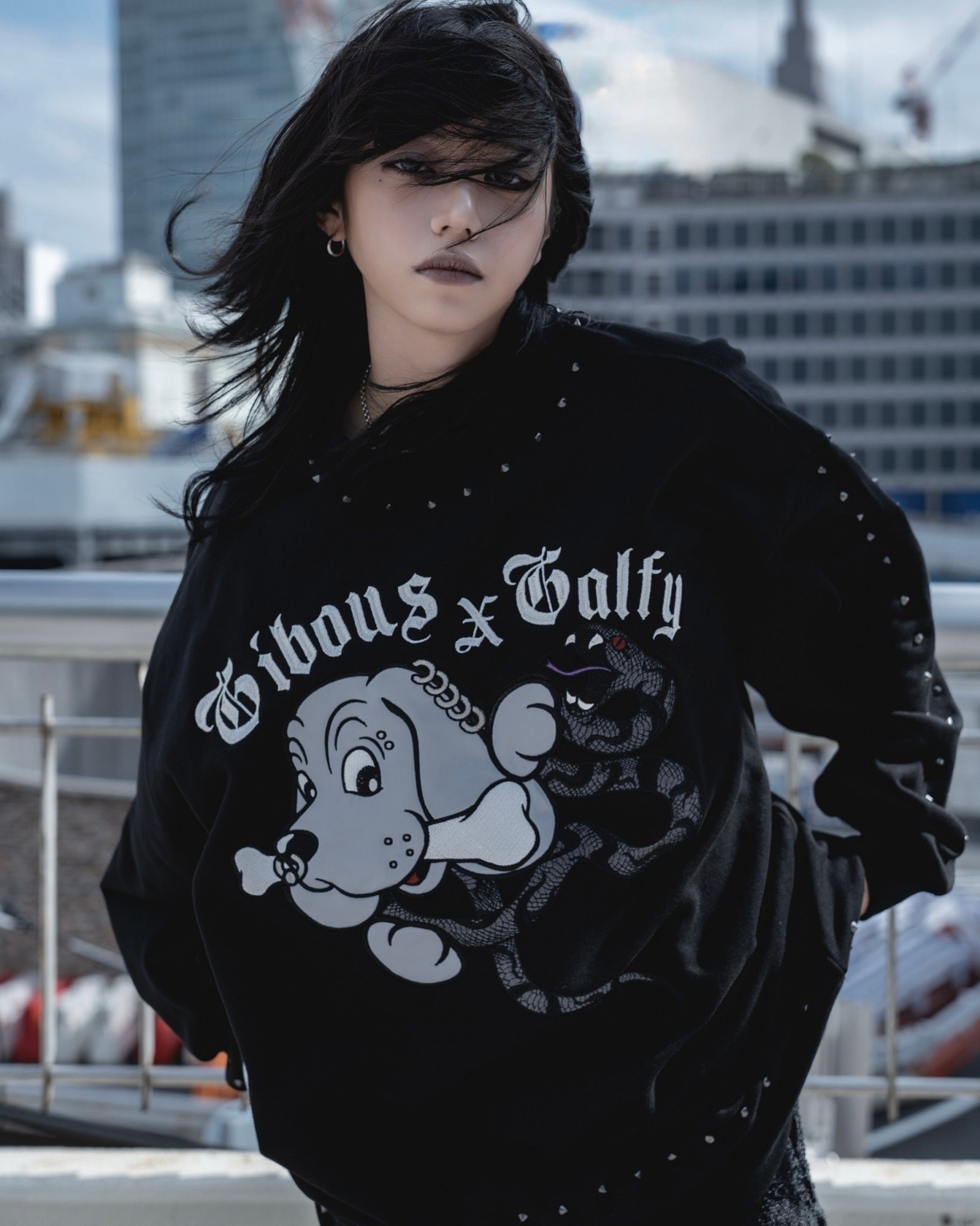 【受注生産】gibous×GALFY snake dog damage studs trainer black