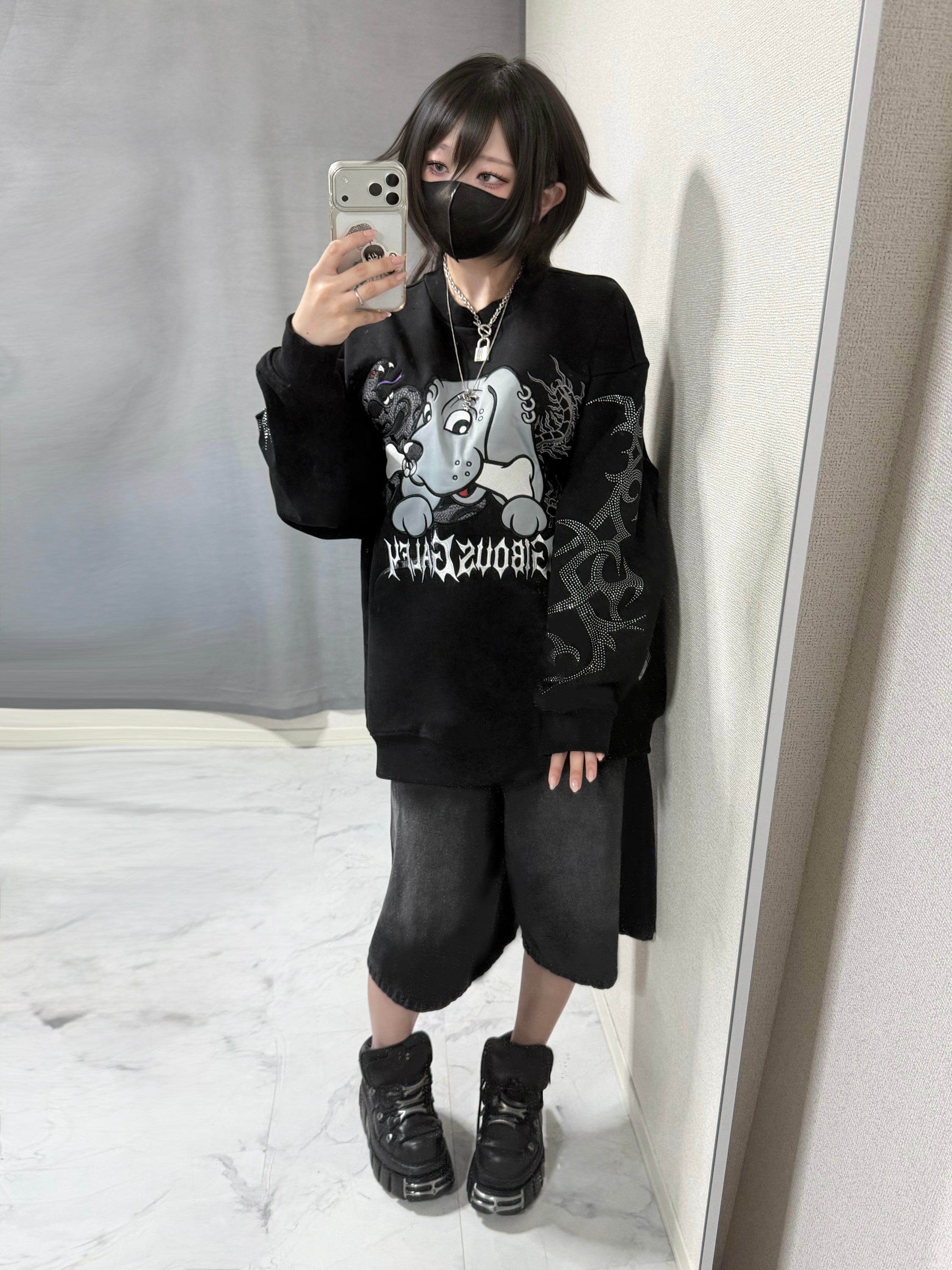 【受注生産】gibous×GALFY rhinestone centipede sweatshirt black