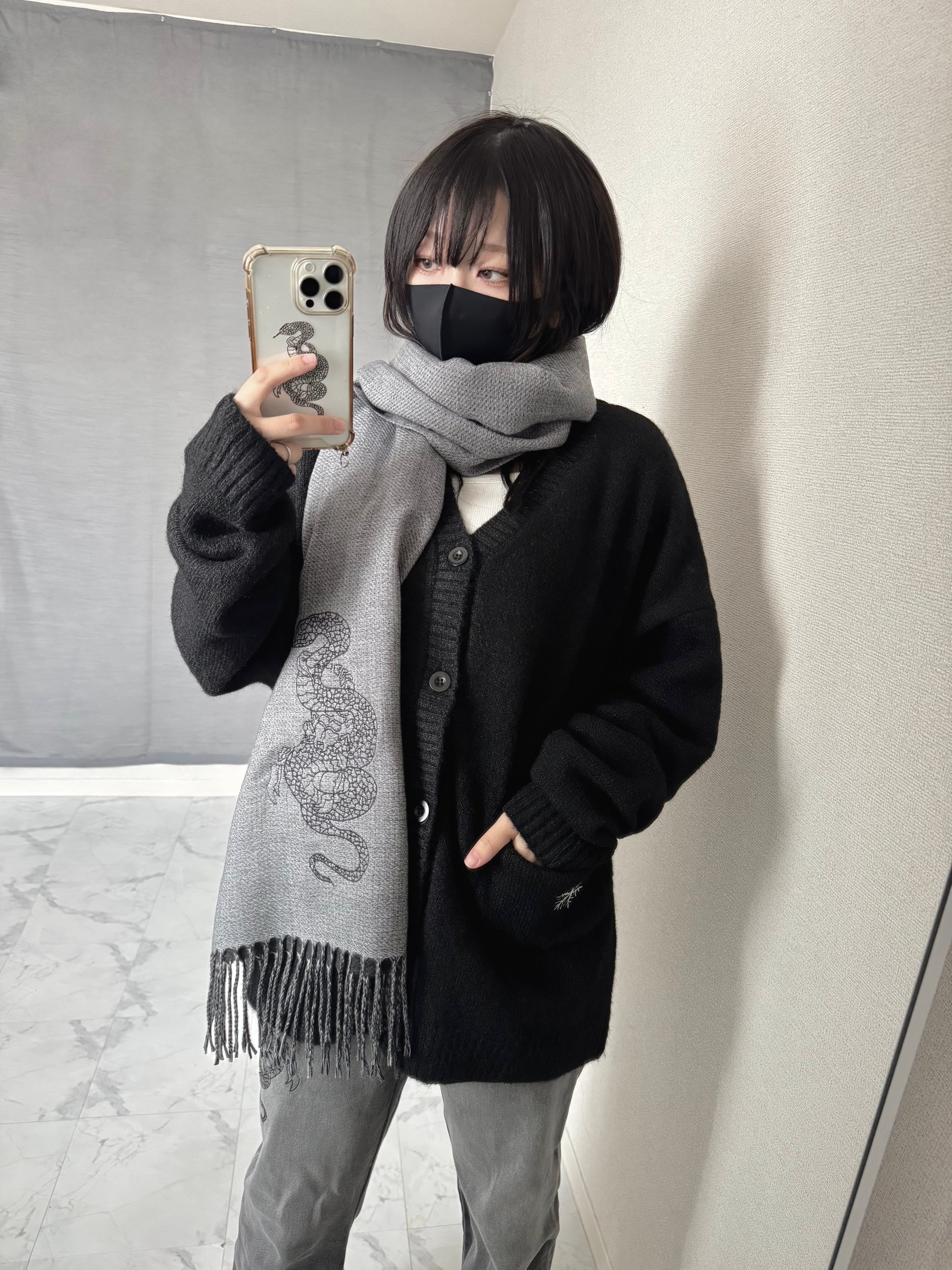 gibous snake scorpion bicolor scarf gray×black