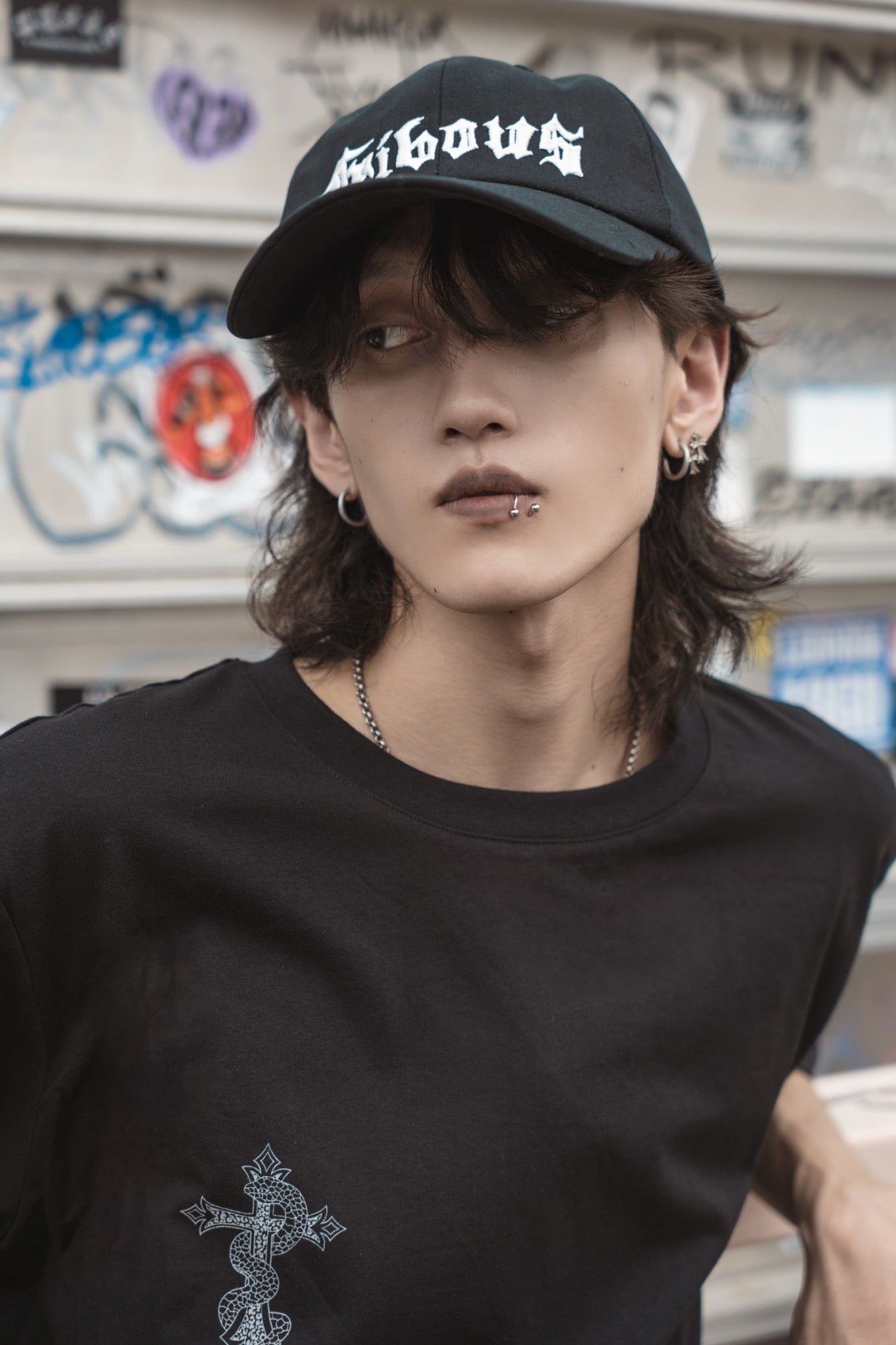 gibous gothic logo long bill cap black