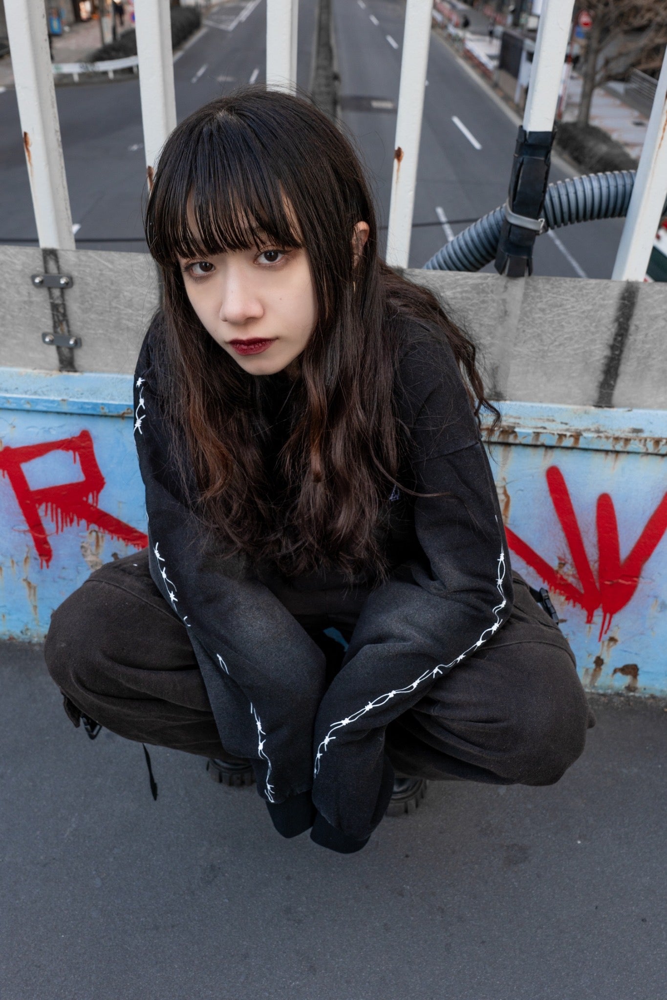 【再販】gibous wash damage snake cross trainer