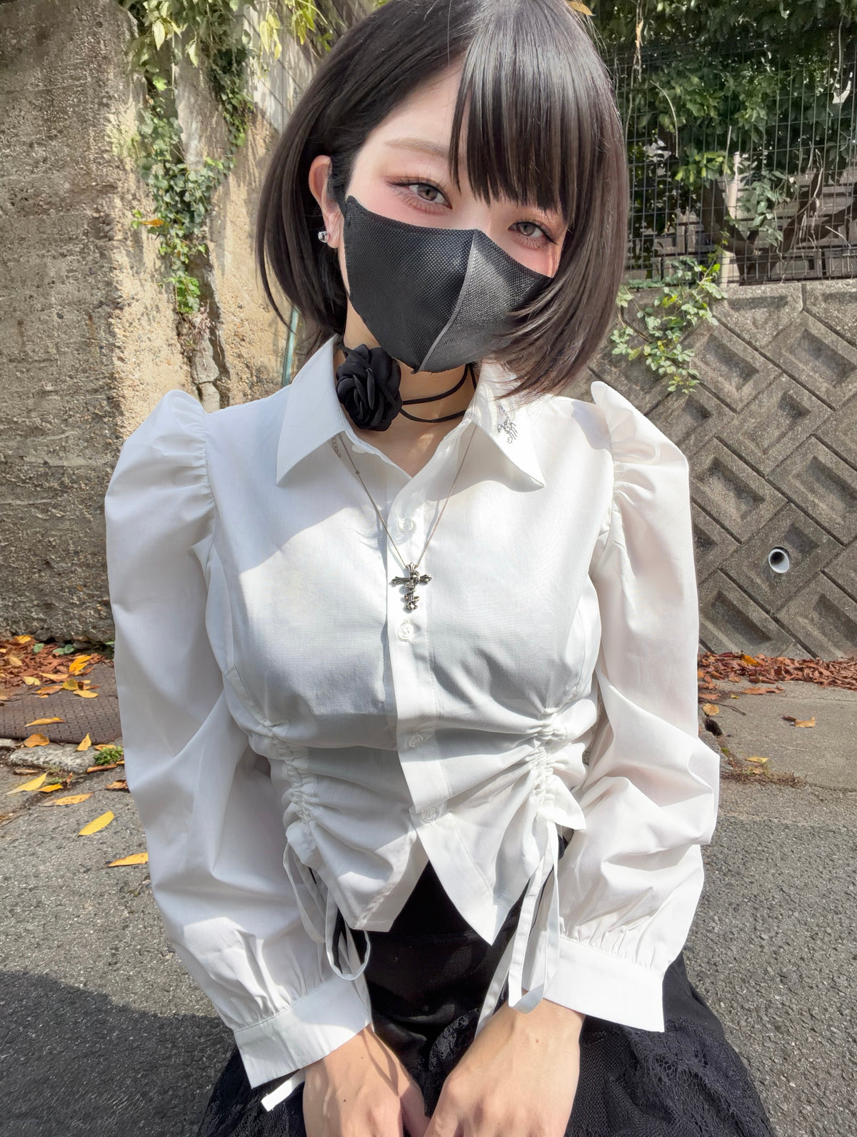 gibous scorpion puff sleeves shirt white