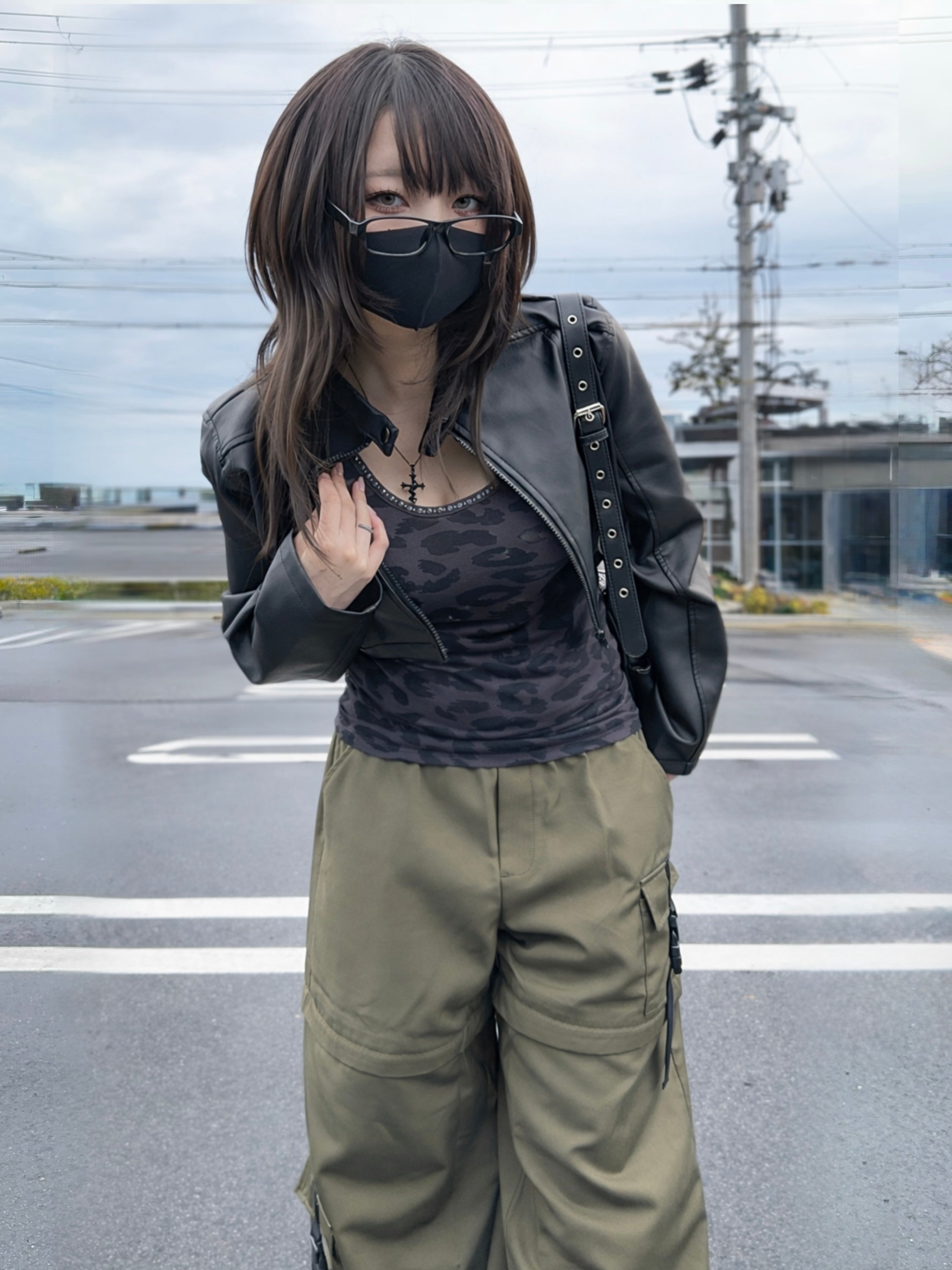 【转售】凸蝎拉链工装裤 卡其色