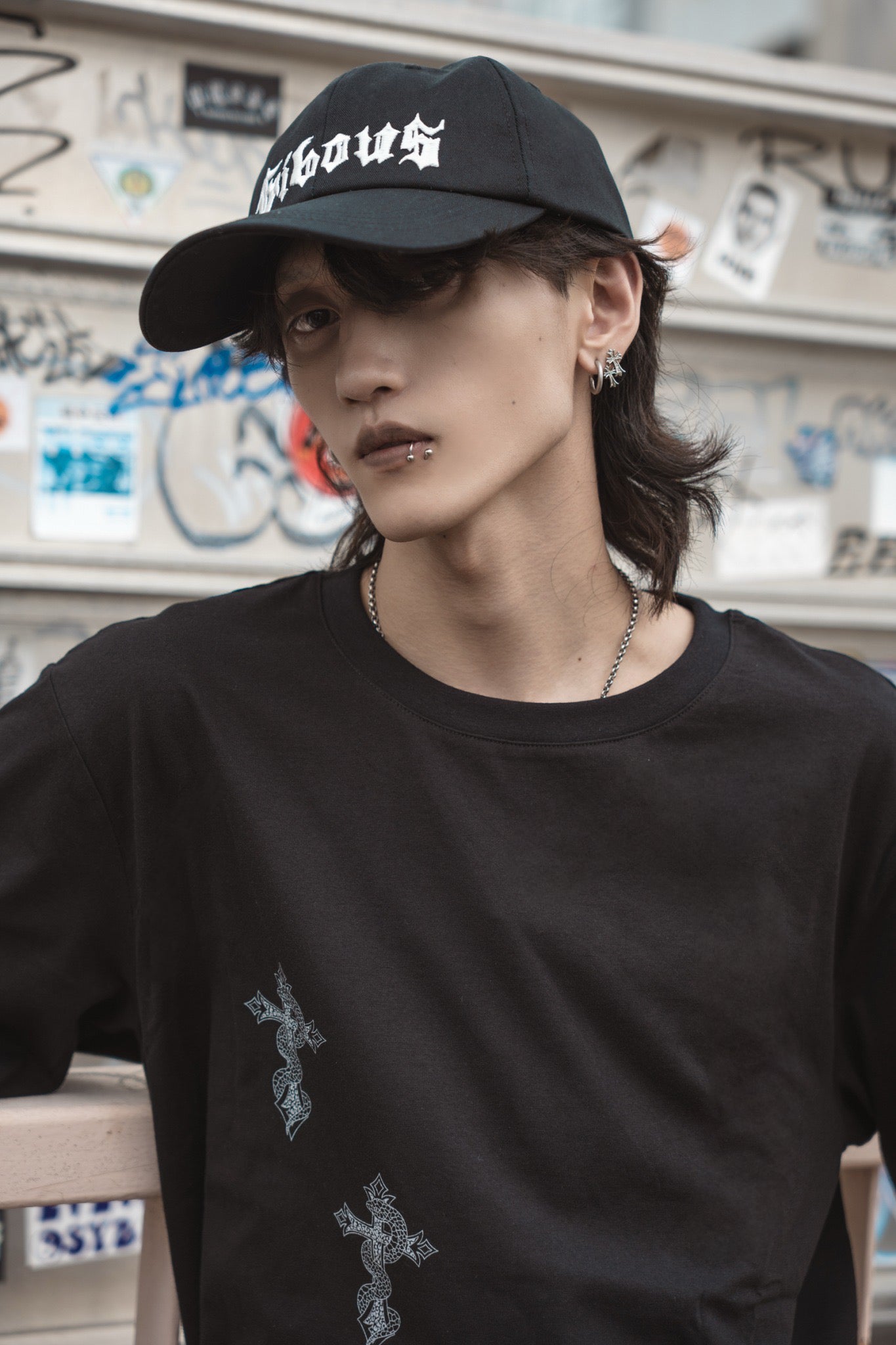 gibous gothic logo long bill cap black
