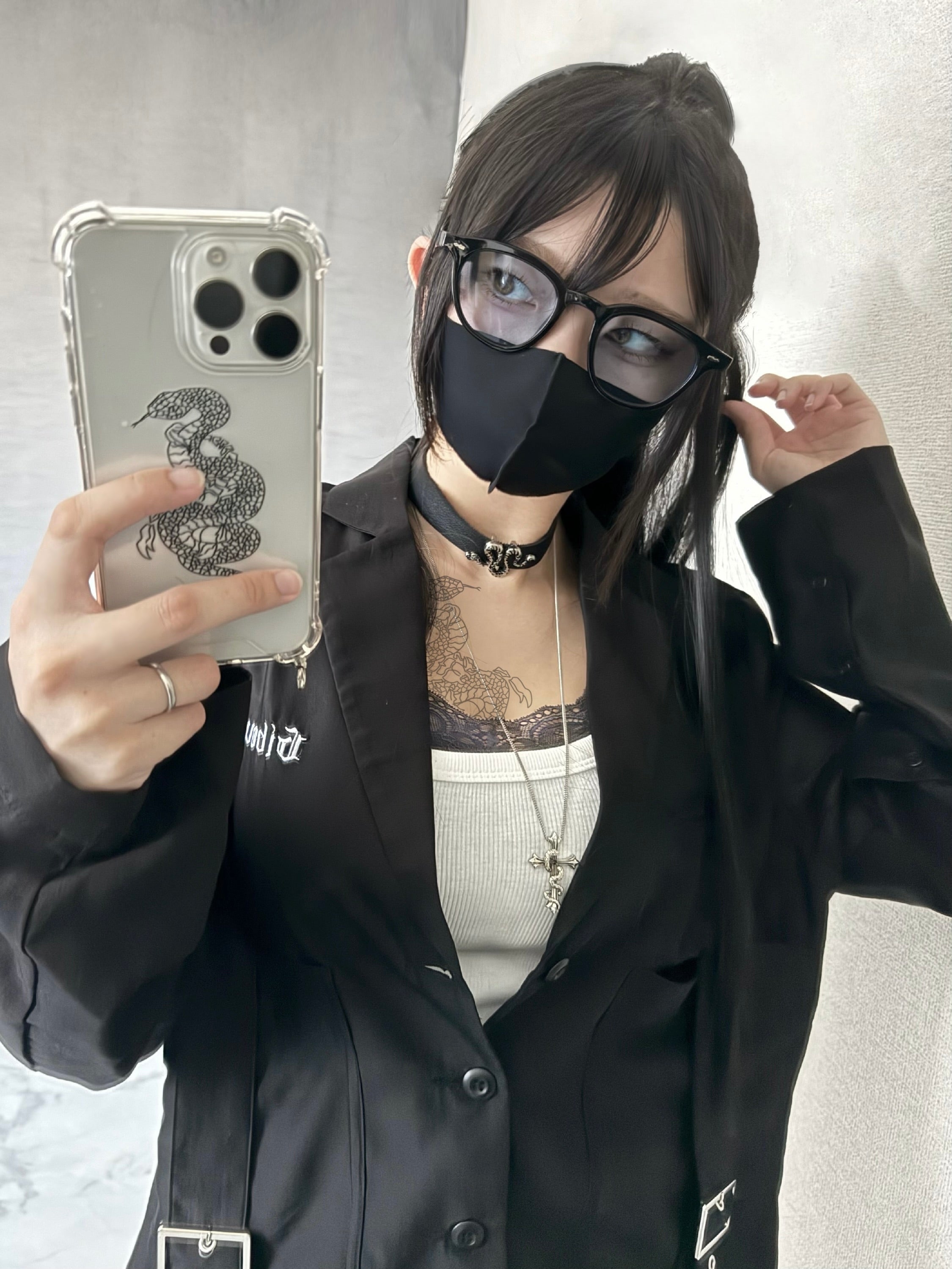 【予約販売】gibous snake scorpion black rimmed sunglasses