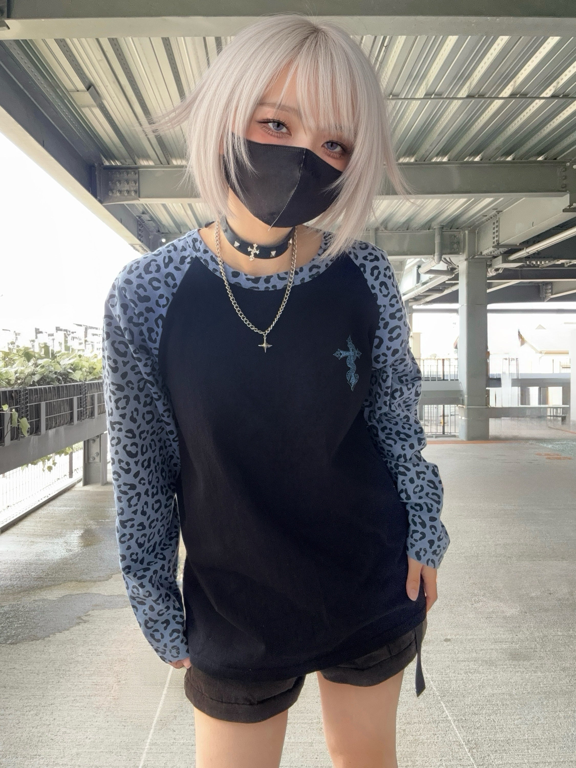 gibous belt studs snake cross choker