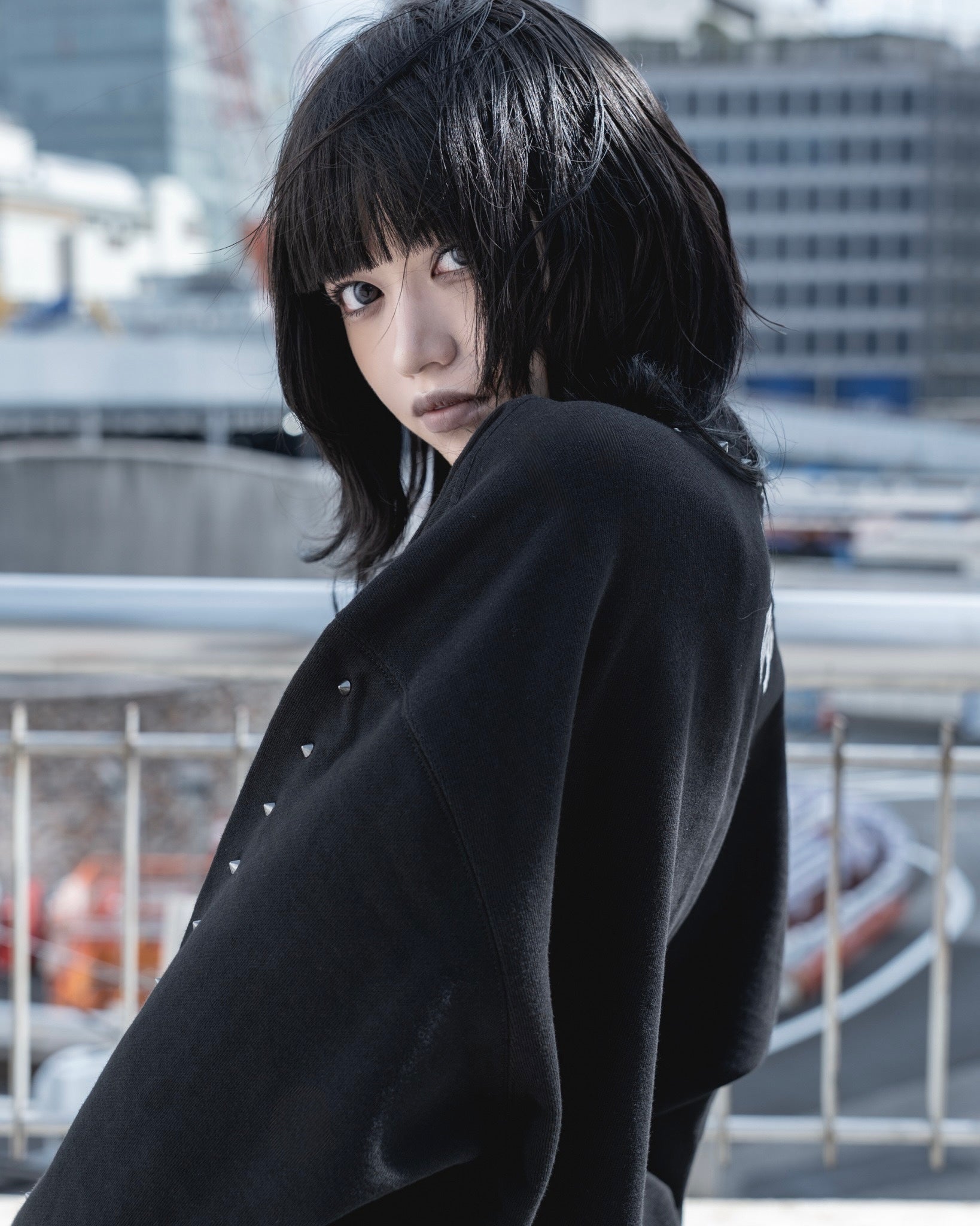【受注生産】gibous×GALFY snake dog damage studs trainer black