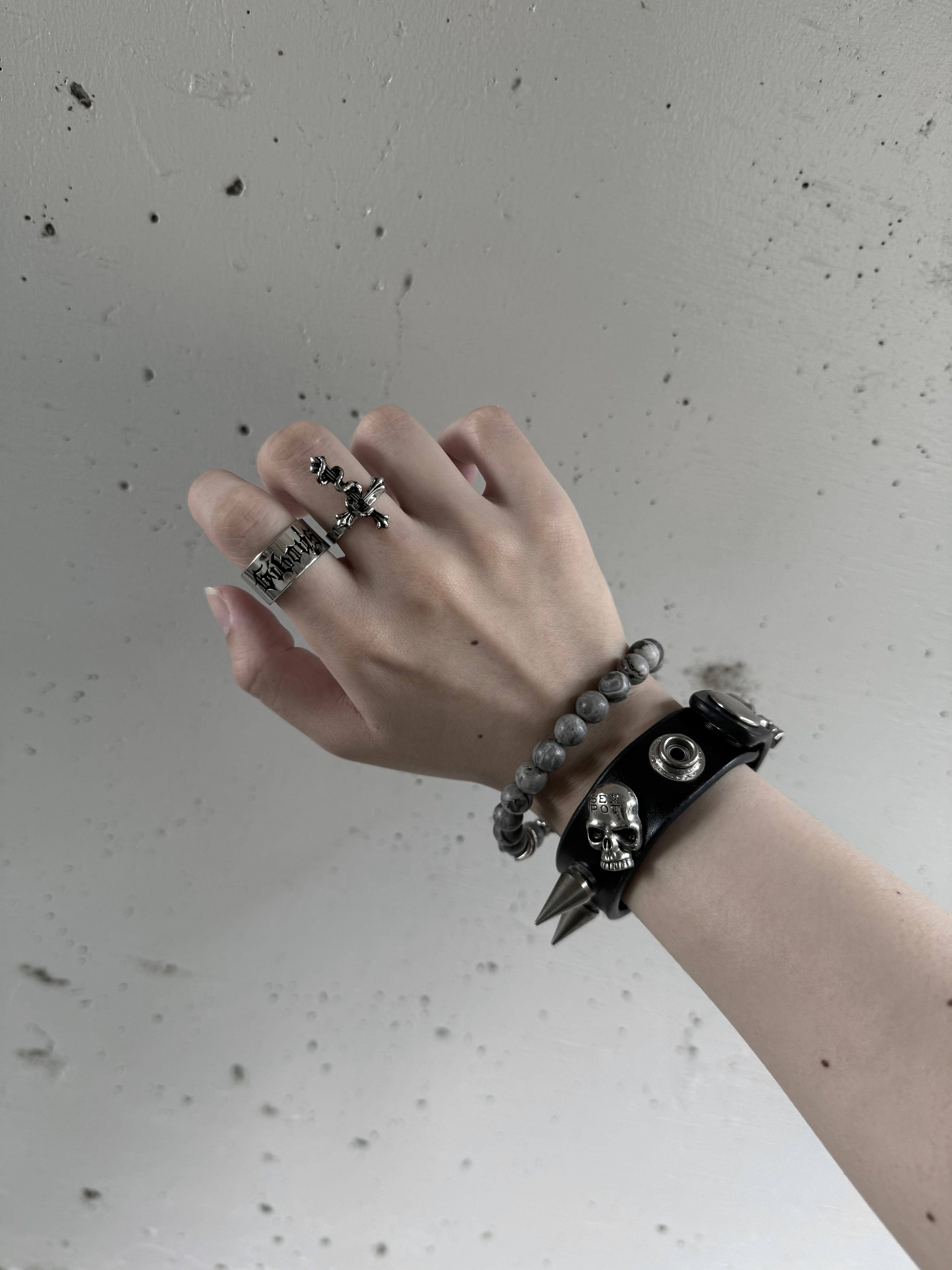 gibous gothic logo ring