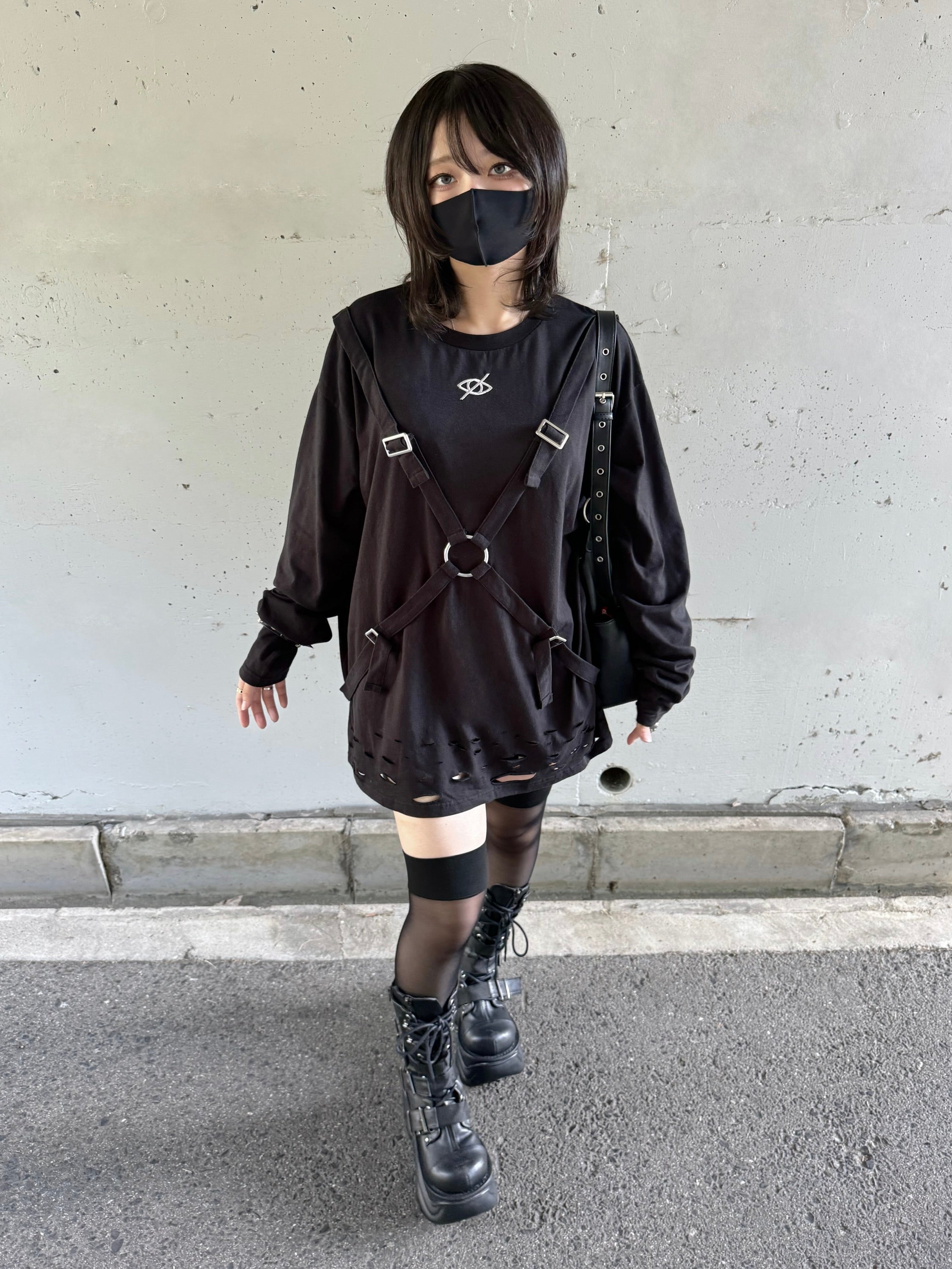 gibous×kry cross belt long t shirt