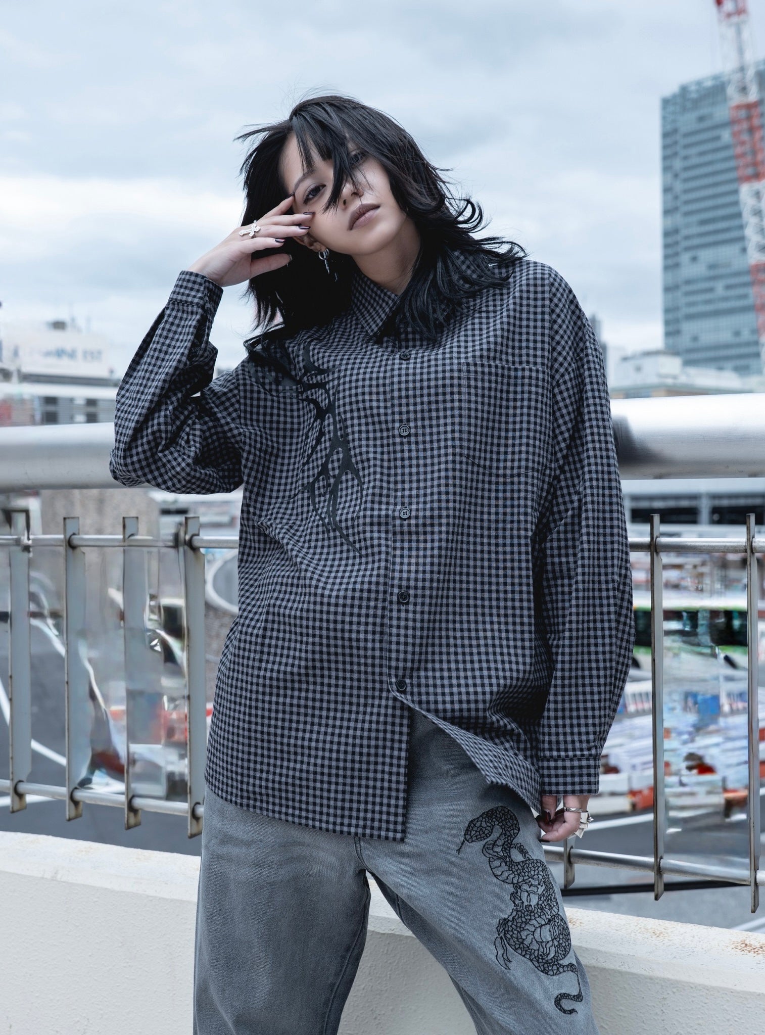 【再販】gibous snake scorpion smokey gradation denim