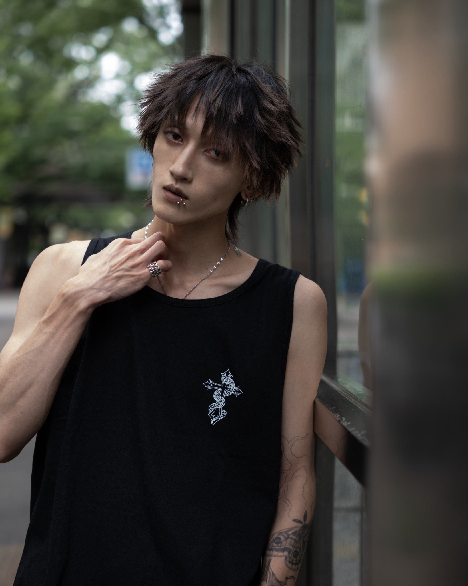 gibous snake cross tanktop black