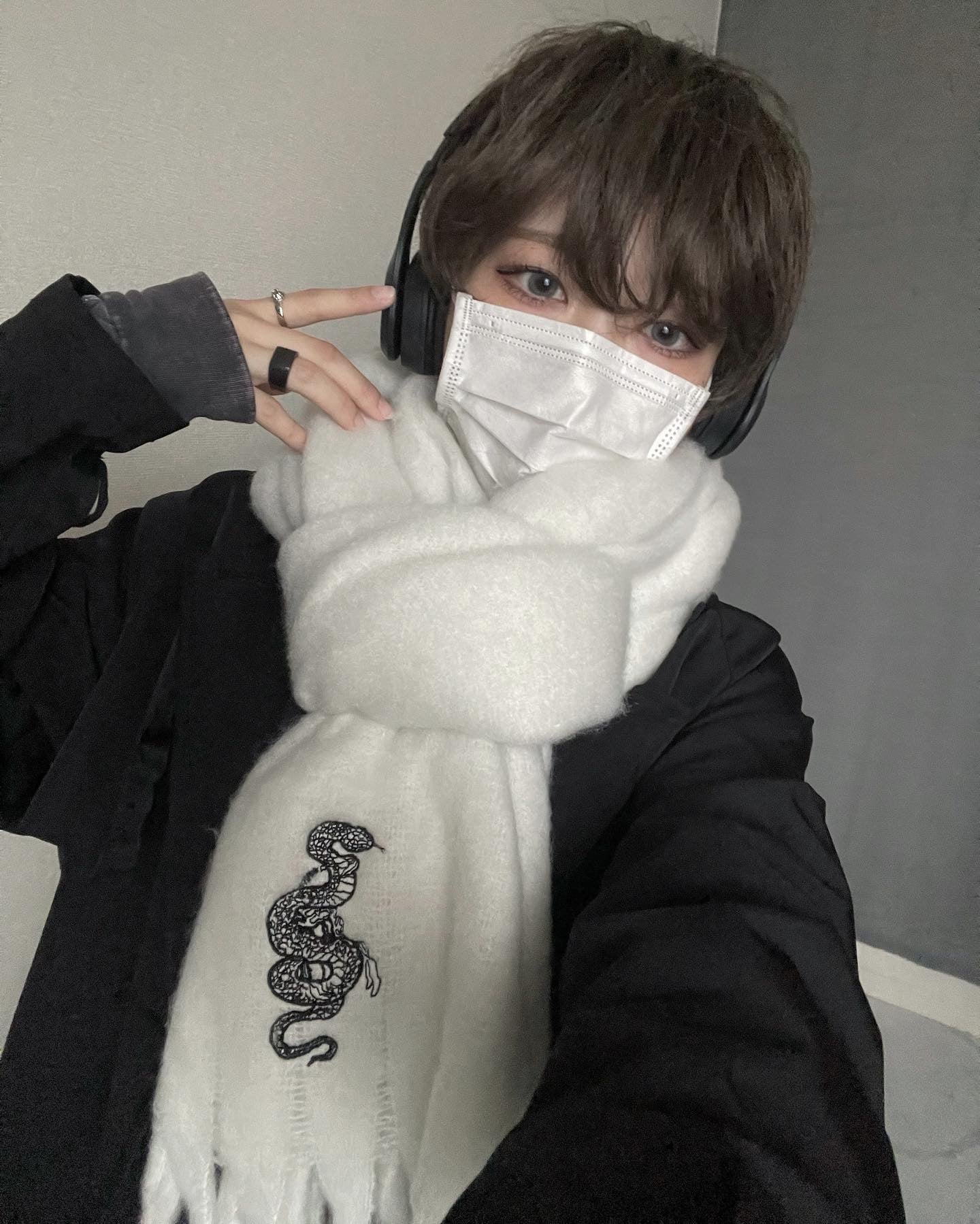 【再販】gibous fluffy scarf snow white