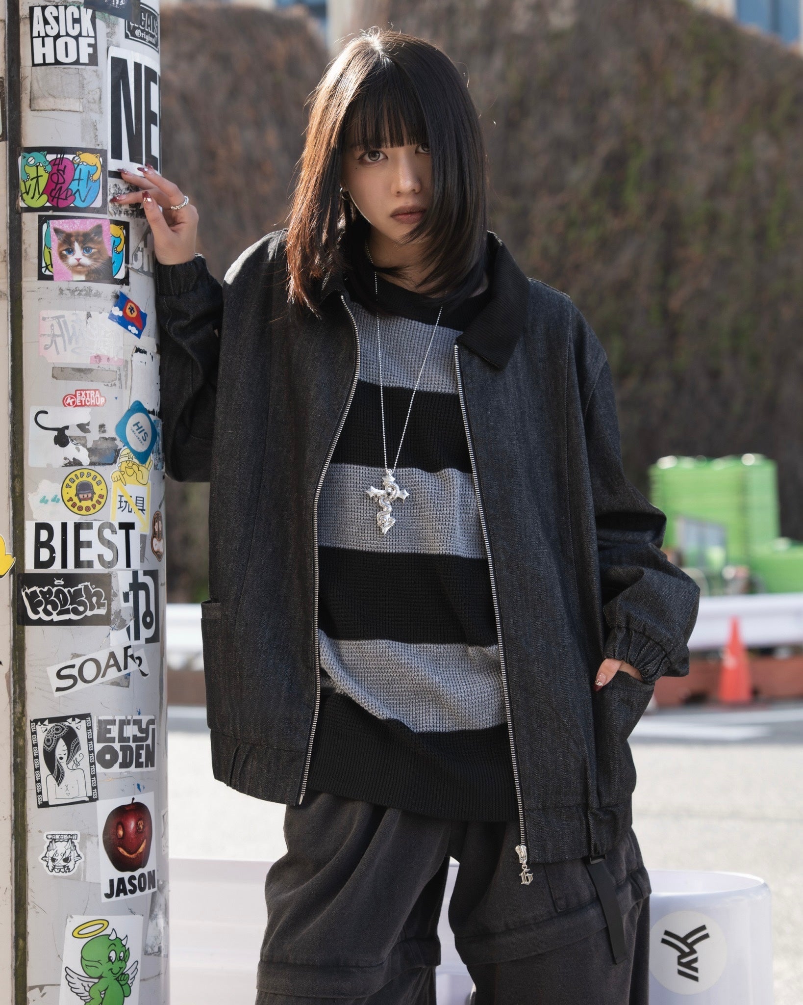 gibous snake cross pierce stock necklace silver