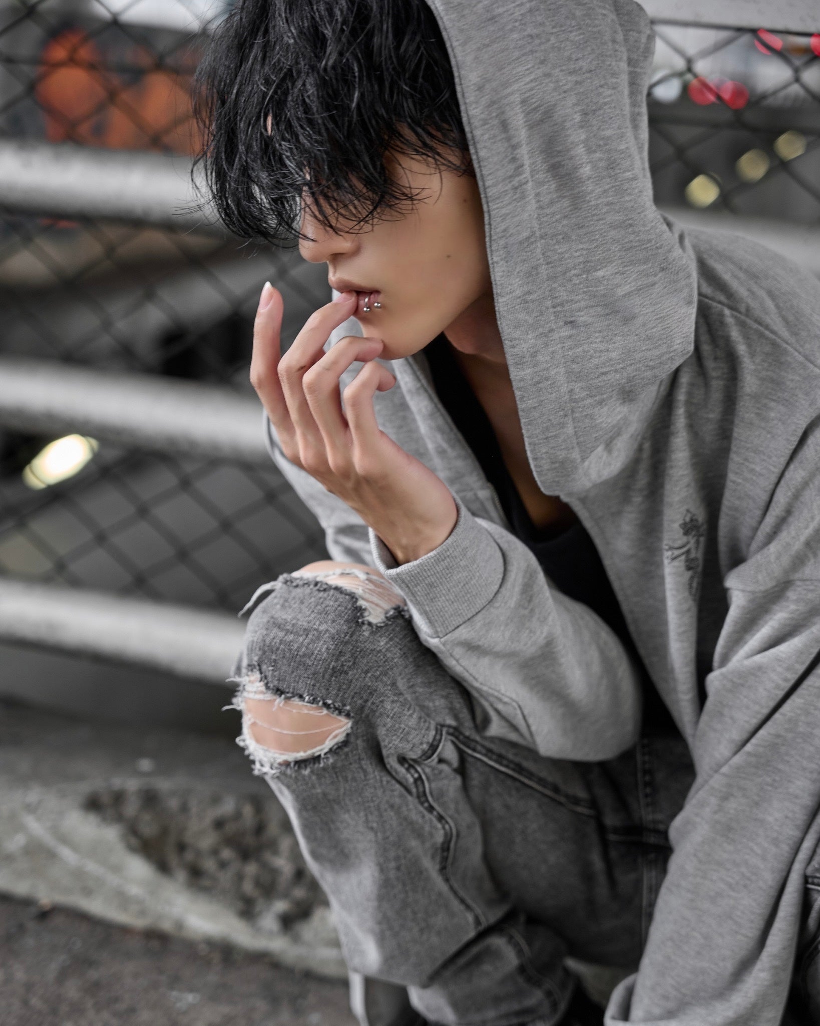 【再販】gibous logo snake cross parker gray