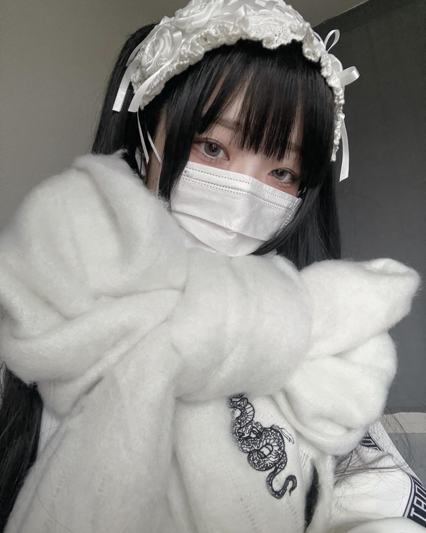 【再販】gibous fluffy scarf snow white
