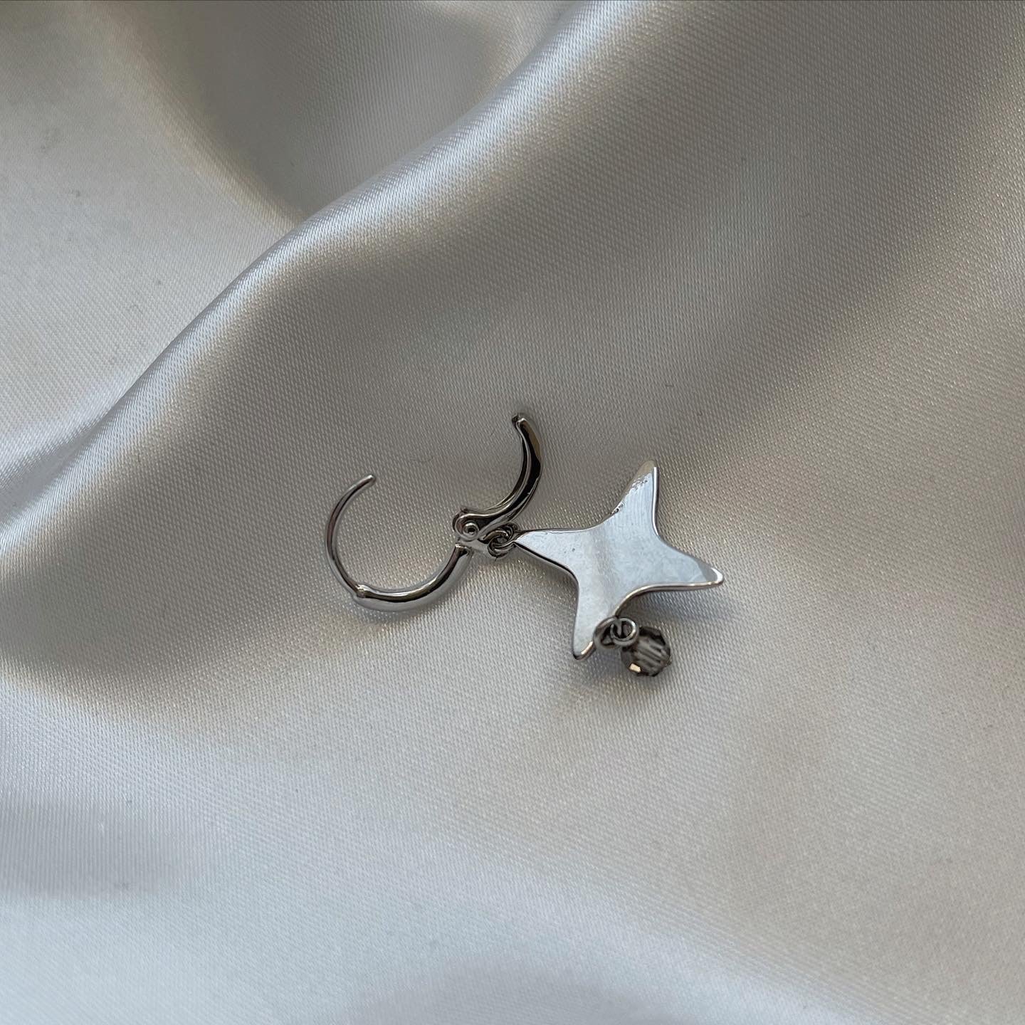 gibous snake star drop pierce