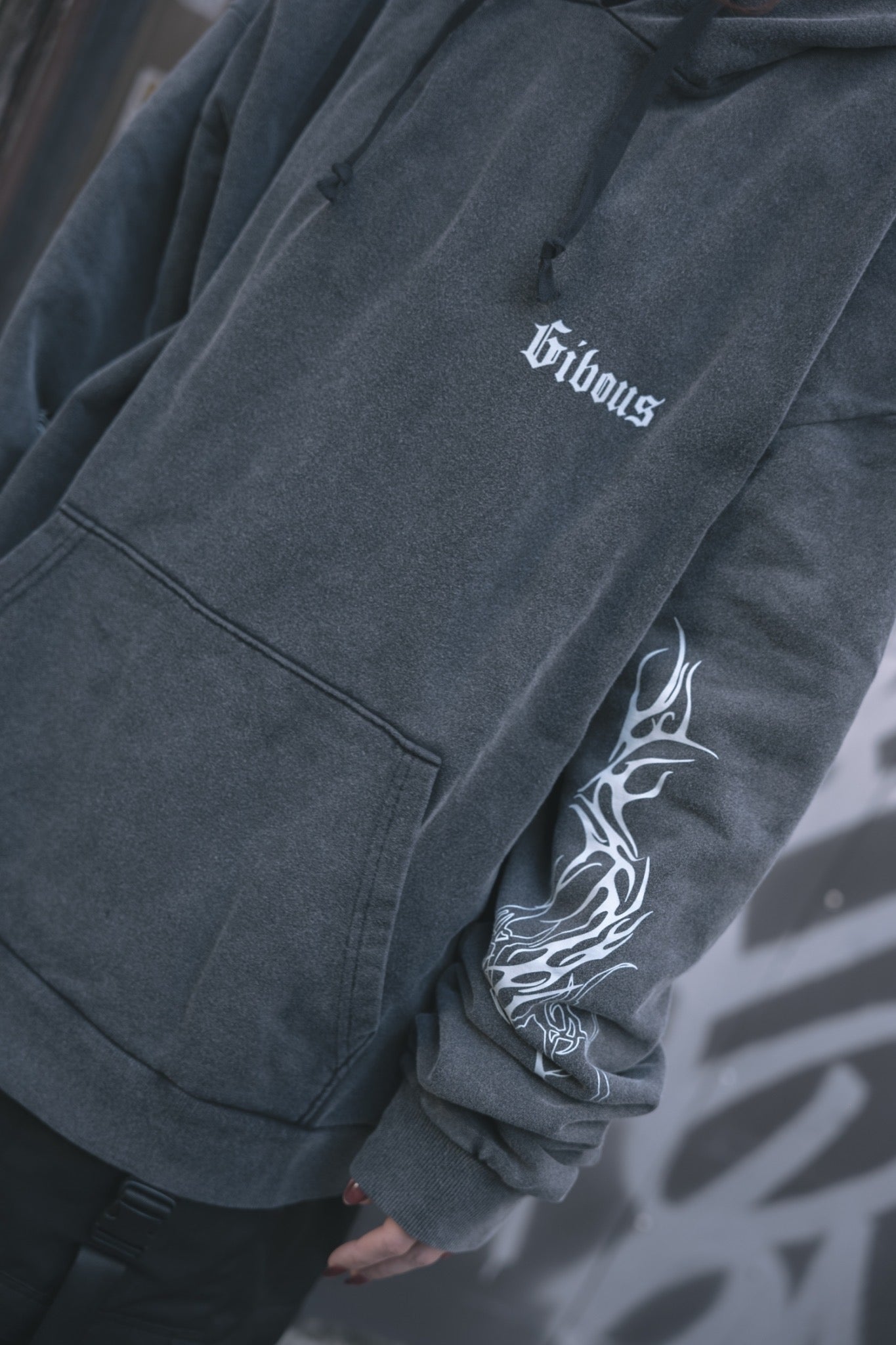 gibous tribal design powder parker