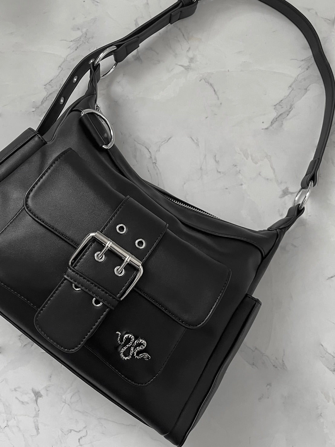 【再販】gibous snake bone belt shoulder bag