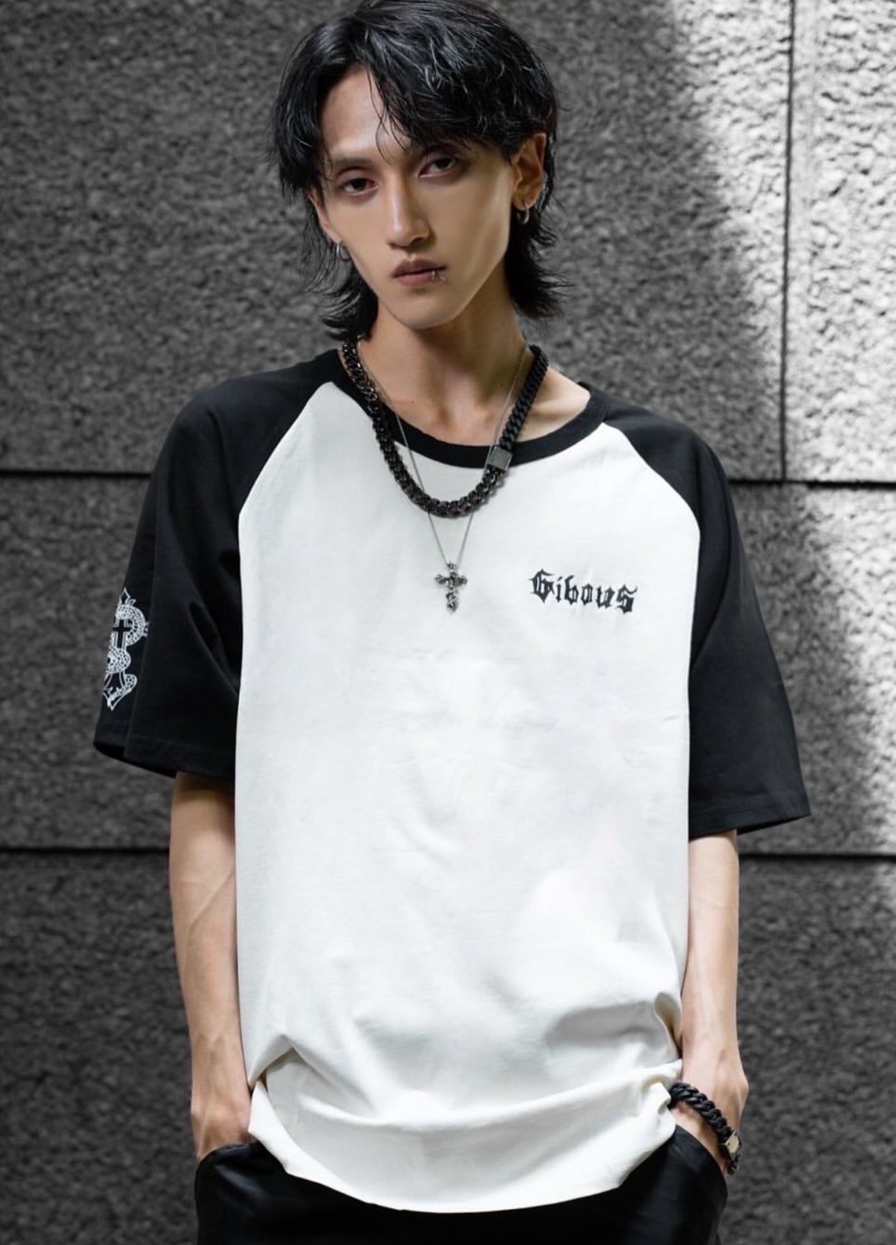 【再販】gibous cross snake necklace