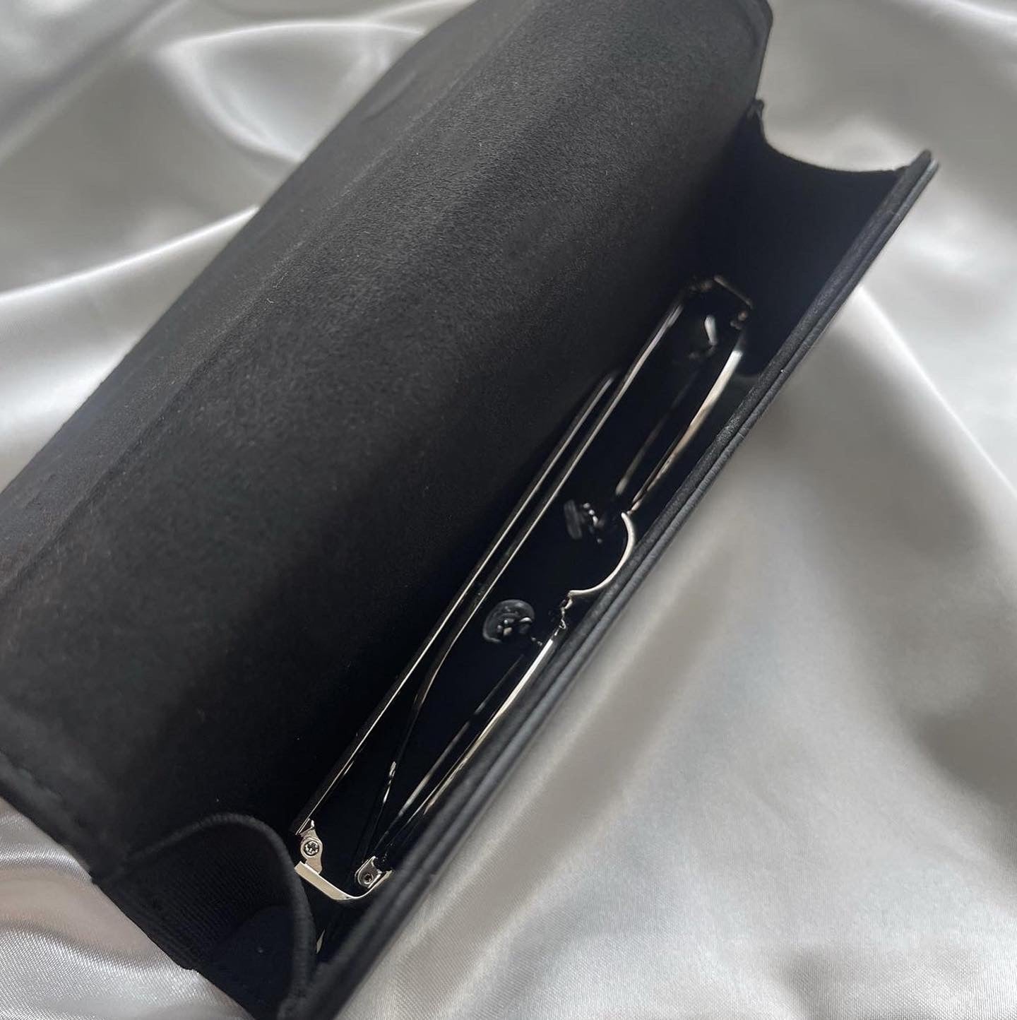 【受注生産】gibous snake scorpion glasses case