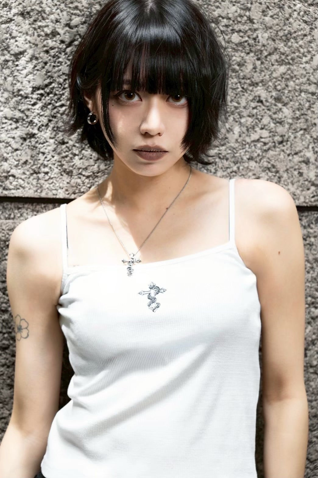 【再販】gibous cross snake necklace