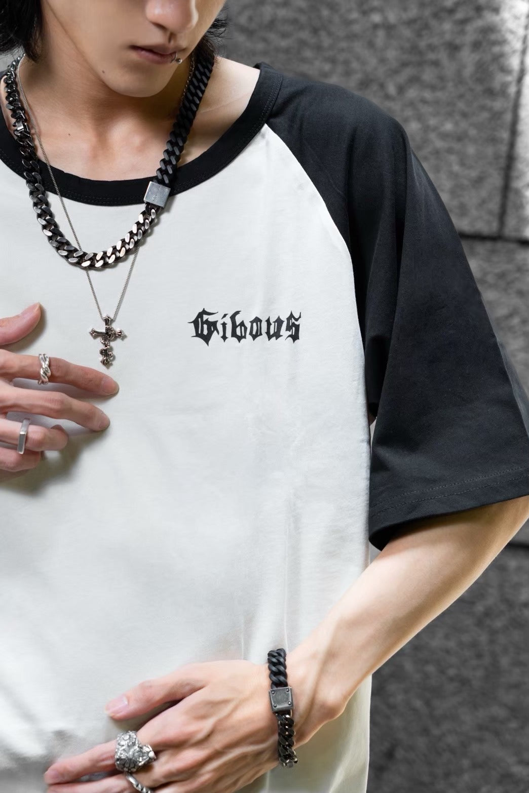 【再販】gibous cross snake necklace