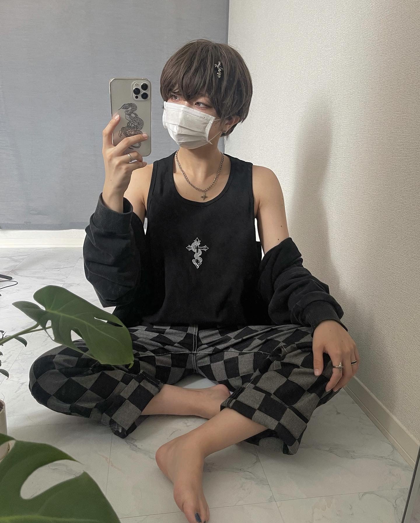 gibous snake cross tank top black